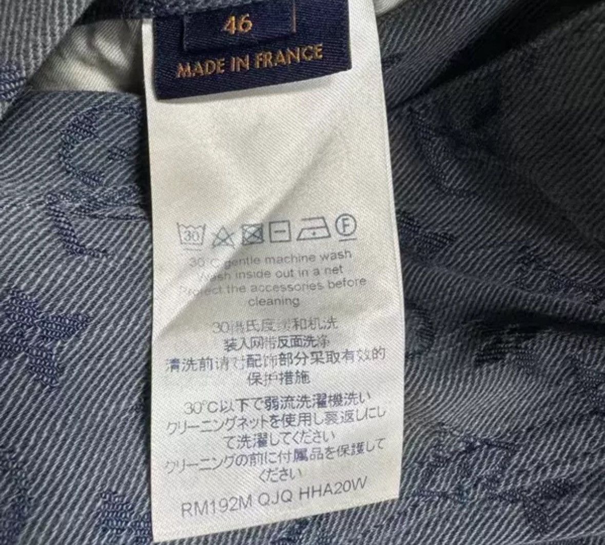 Louis Vuitton Louis Vuitton's latest blue full print logo denim jacket Size US M / EU 48-50 / 2 - 4 Thumbnail