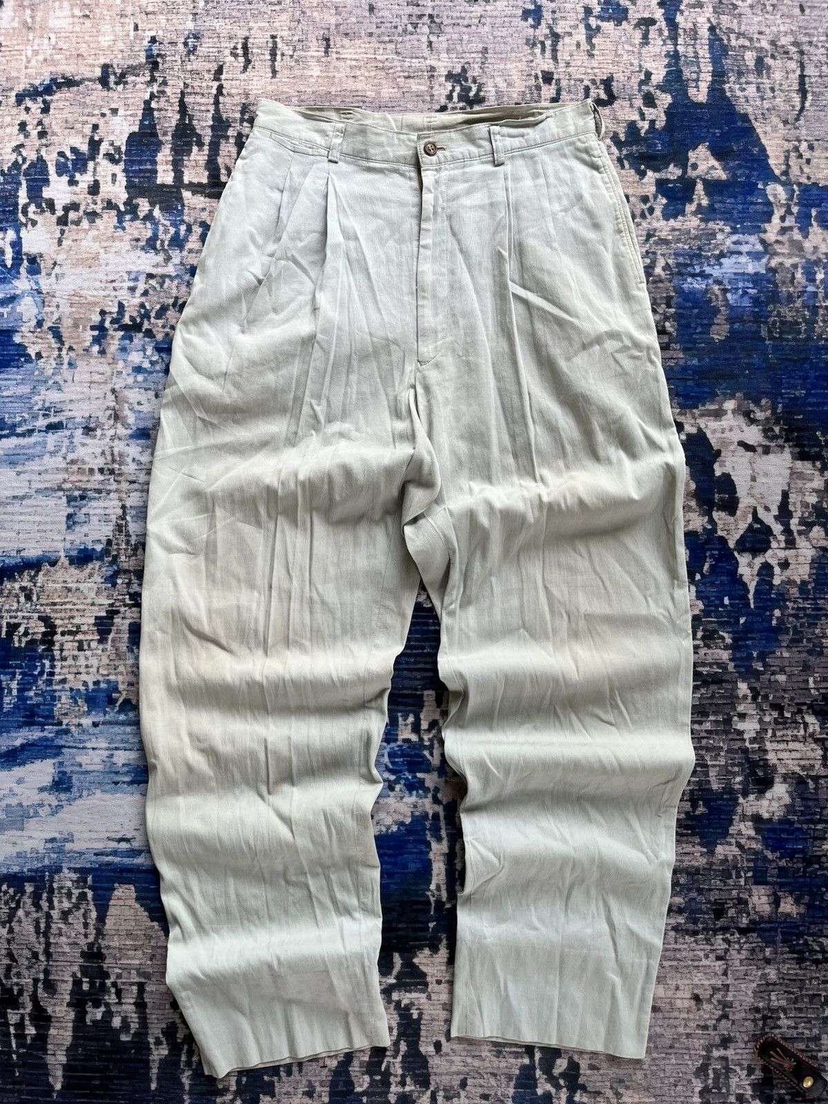 Designer × Issey Miyake × Japanese Brand Vintage Issey Miyake Relaxed Khakis Pants Japan 90s Size US 31 - 1 Thumbnail