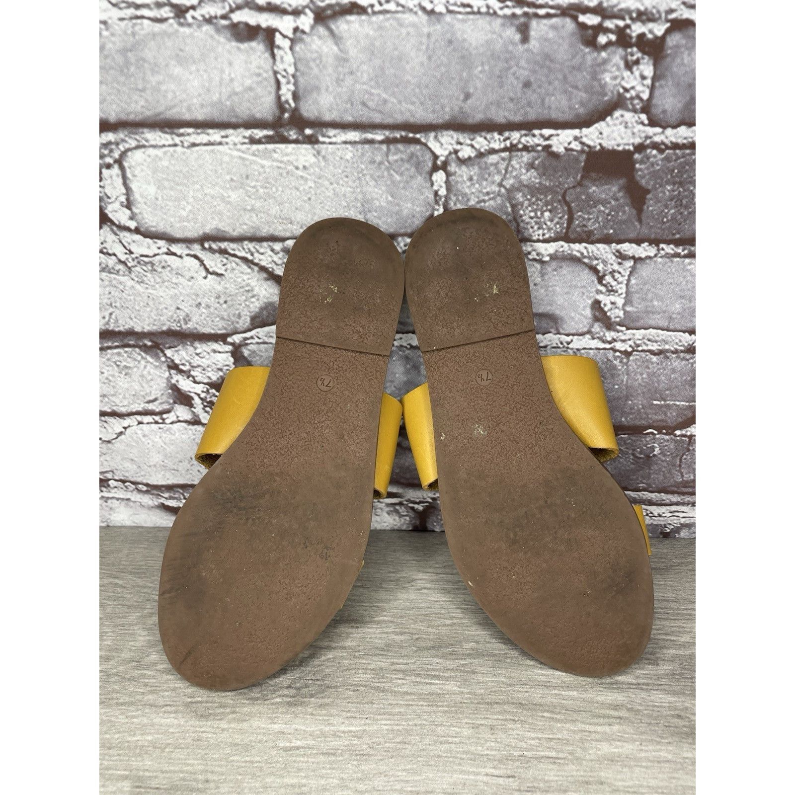 Madewell Madewell Yellow Tan Double Strap Leather Flat Sandals Women’ Size US 7.5 / IT 37.5 - 8 Thumbnail