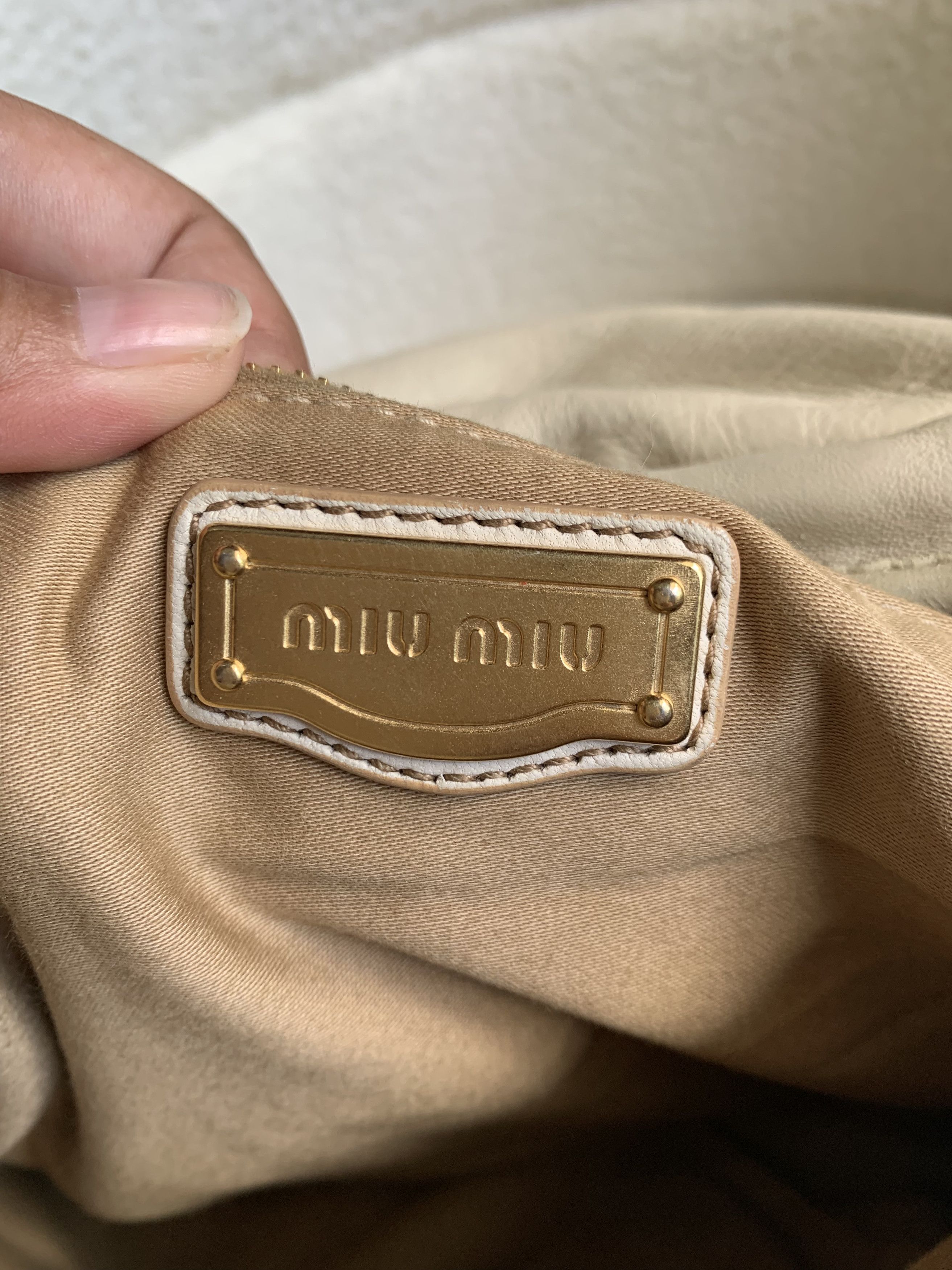 Miu Miu Miu Miu Matelassé Coffer 2 Ways Bag White Size ONE SIZE - 20 Thumbnail