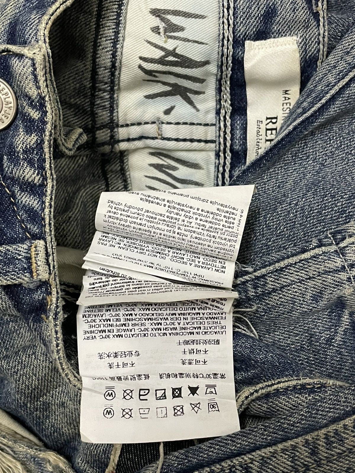 Replay VINTAGE REPLAY OG DESIGNER 90S DISTRESSED BANDANA DENIM Size US 30 / EU 46 - 18 Thumbnail