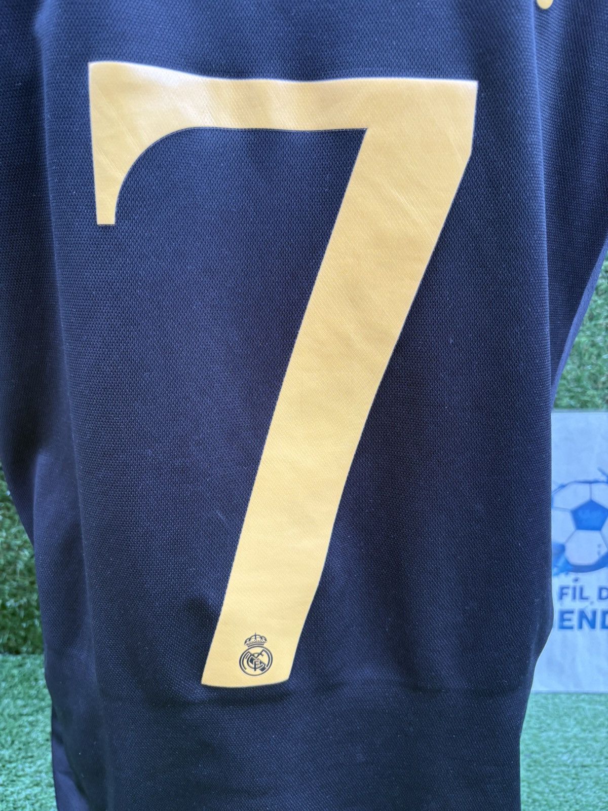 Adidas Jersey vinicius real Madrid Size US S / EU 44-46 / 1 - 4 Thumbnail