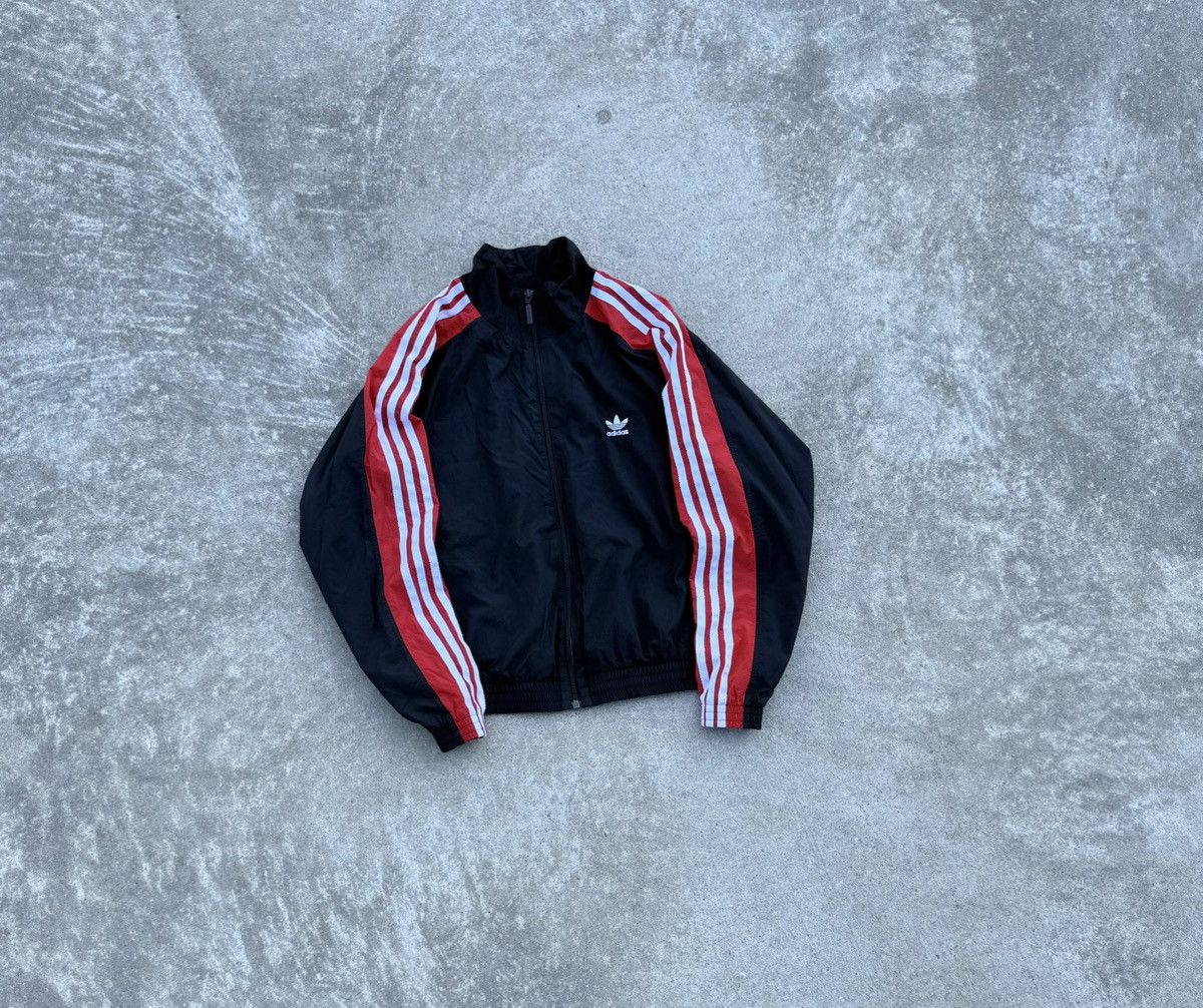 Adidas Vintage Adidas y2k avantgarde streetwear track nylon jacket Size S / US 4 / IT 40 - 1 Thumbnail
