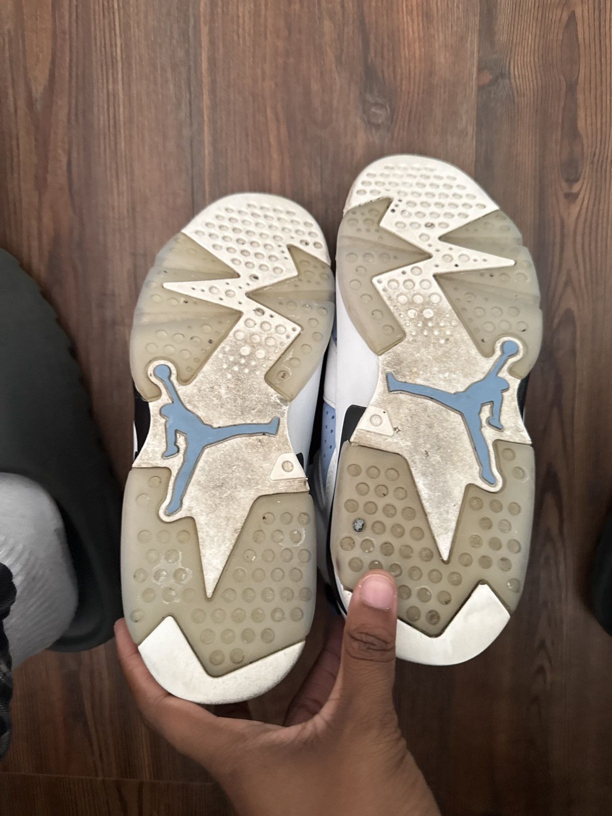 Nike Jordan 6 UNC Size US 9.5 / EU 42-43 - 6 Thumbnail