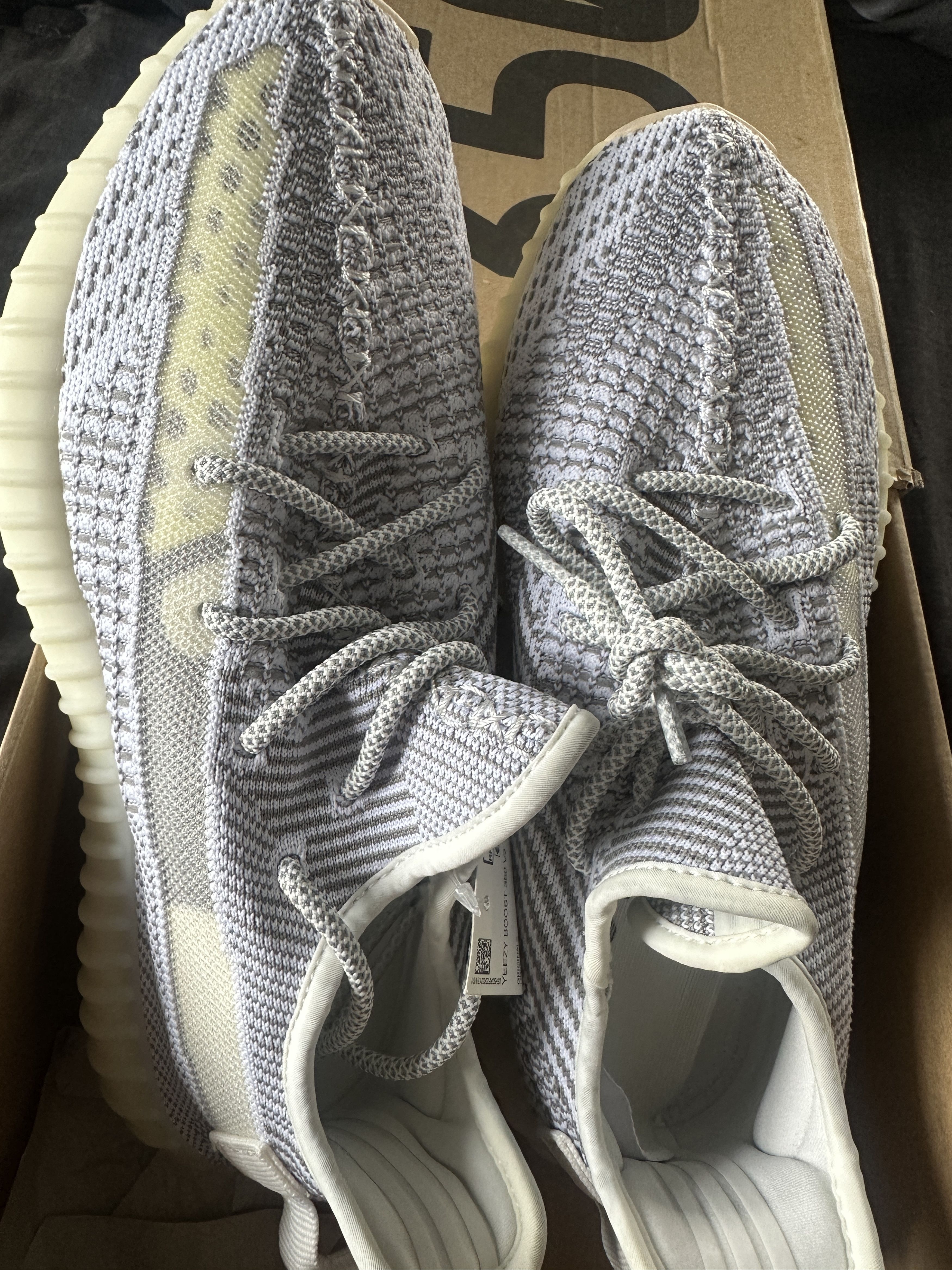 YEEZY Boost 350 V2 Static