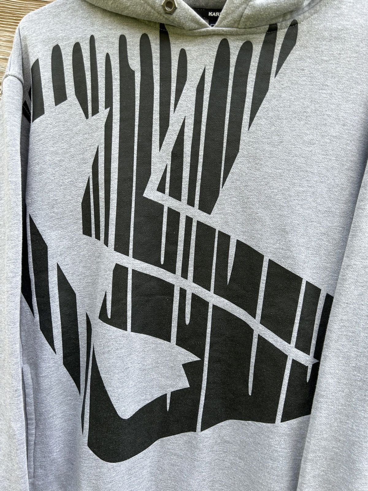 Karl Kani Vintage Karl Kani Big Allover Logo Hoodie In Grey Size US M / EU 48-50 / 2 - 2 Thumbnail