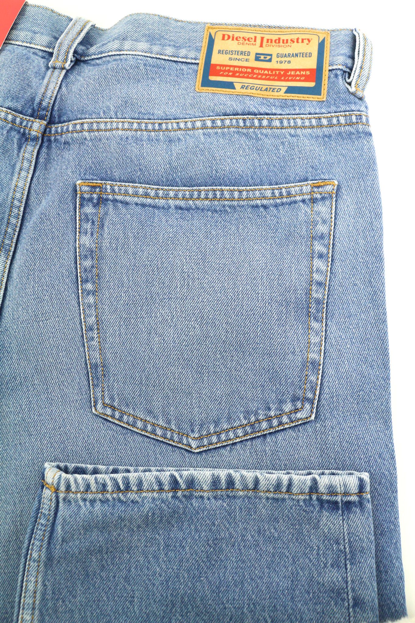 Diesel 2010 9C16S W32/L32 Loose Fit Straight Button Jeans 40151 Size US 32 / EU 48 - 5 Thumbnail