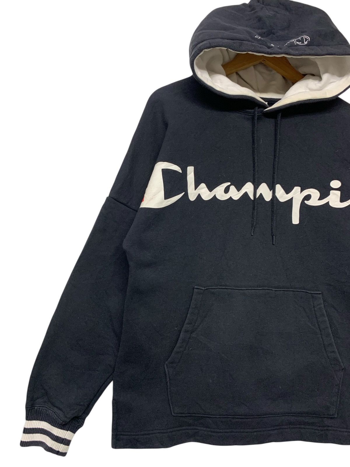 Champion Rare Vintage 90's Champion SpellOut Sweatshirt Hoodie Size US M / EU 48-50 / 2 - 6 Thumbnail