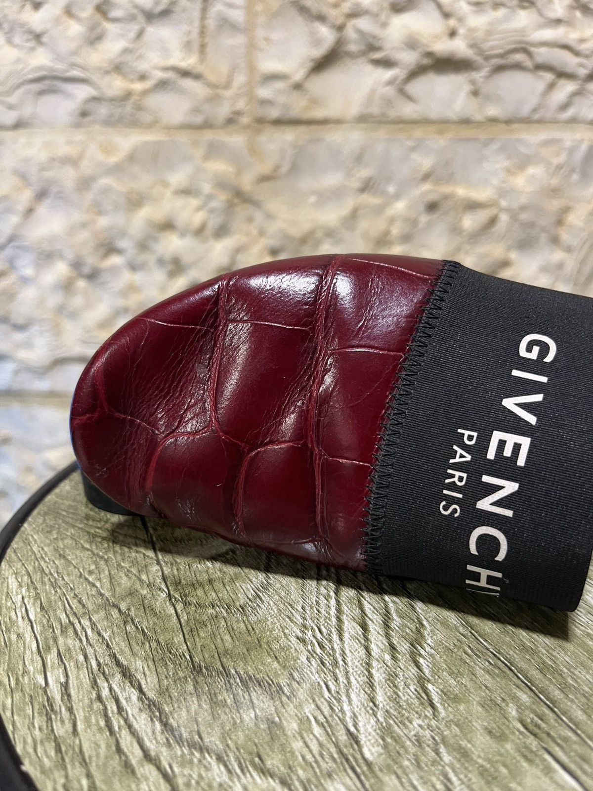 Givenchy Givenchy Bedford Flat Mules in Crocodile-Effect Leather Size US 7 / IT 37 - 4 Thumbnail