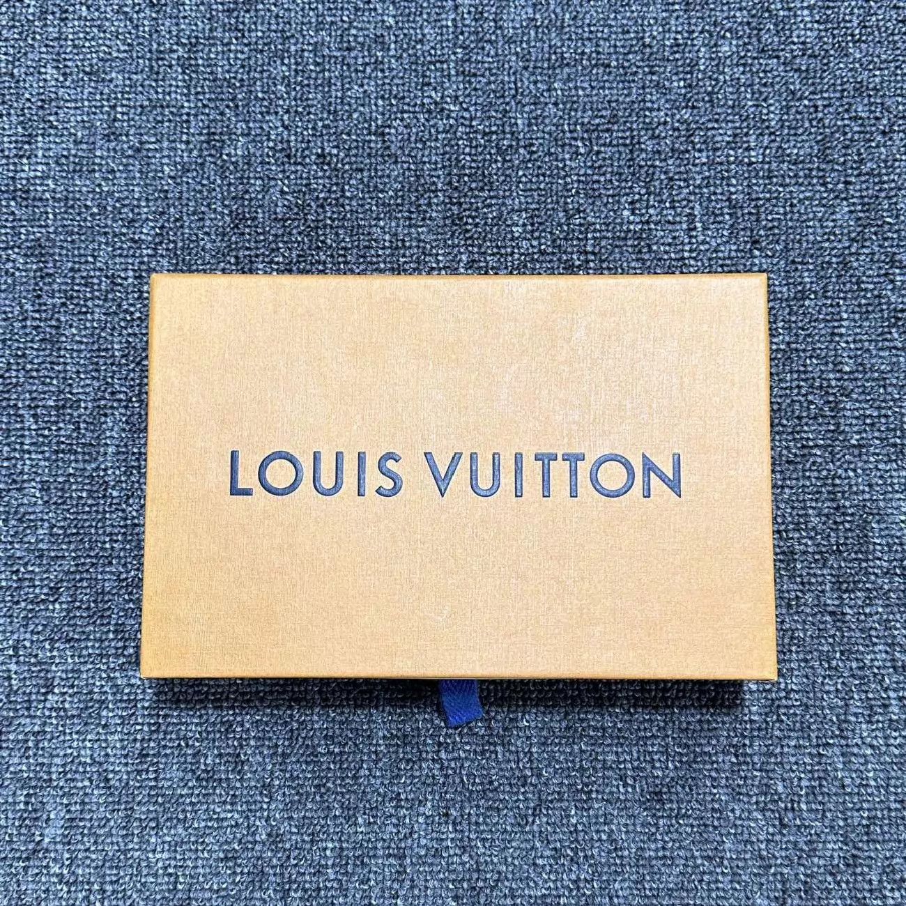 Louis Vuitton LV Monogram Printed Silk Scarf (New) Size ONE SIZE - 3 Thumbnail