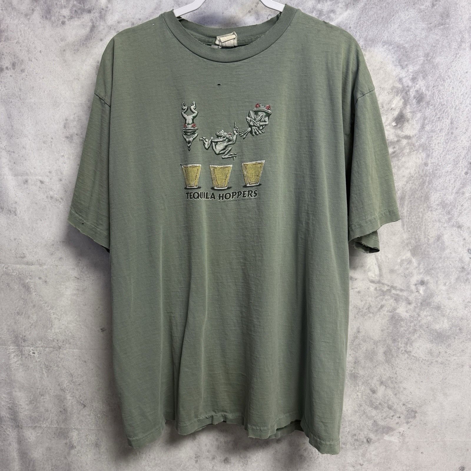 Vintage Vintage 90s Tequila Shirt Mens XL Green Frog Party Mexico Size US XL / EU 56 / 4 - 1 Thumbnail