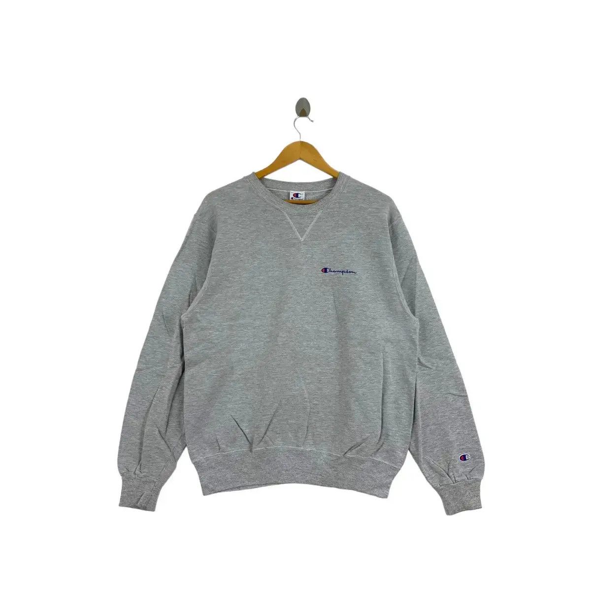 Champion Vintage CHAMPION USA Script Embroidered Grey Sweatshirt Size US M / EU 48-50 / 2 - 1 Thumbnail