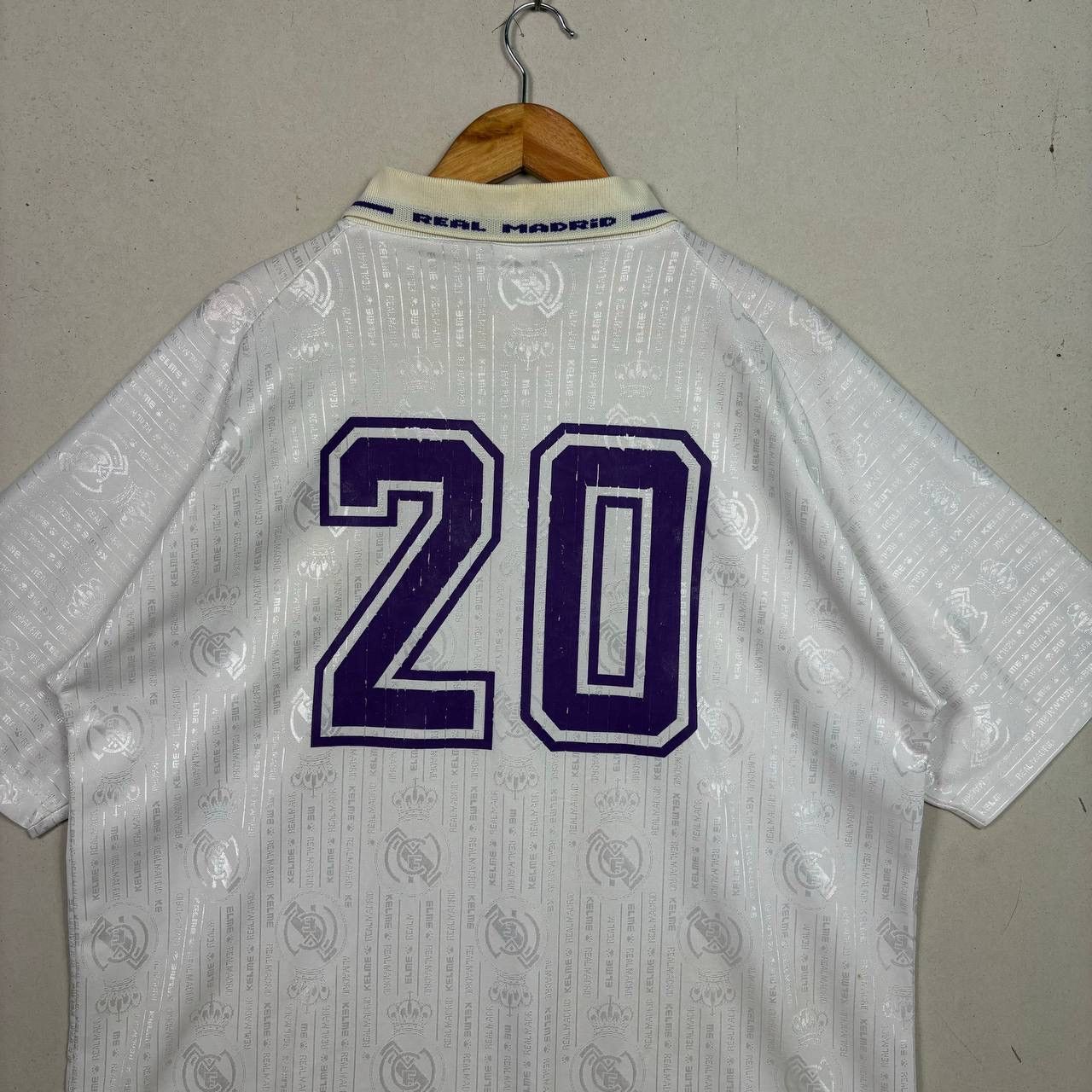 Vintage Vintage Real Madrid 96-97 Home Kelme La Liga Soccer Jersey Size US XL / EU 56 / 4 - 4 Thumbnail