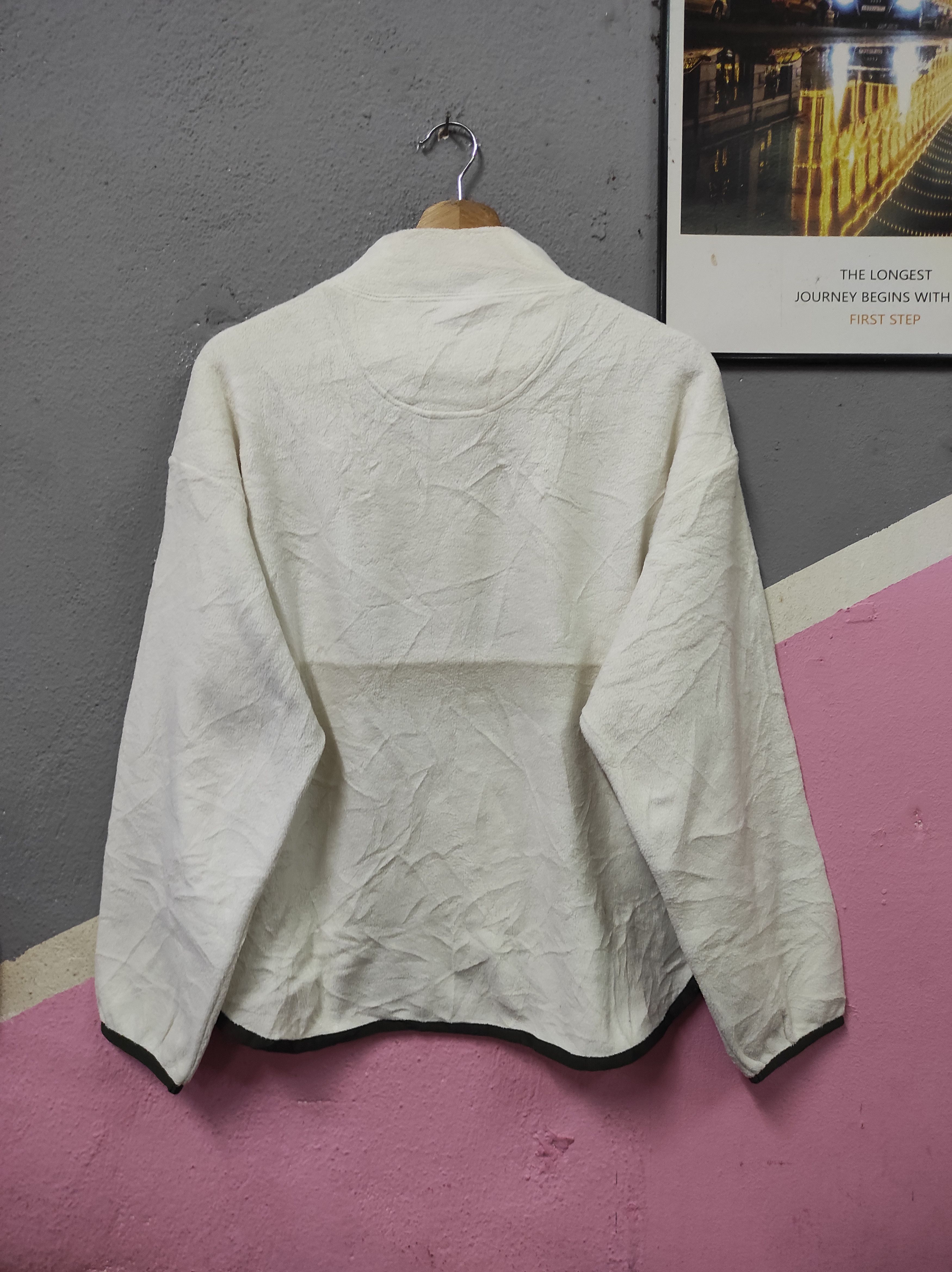 Uniqlo × White Mountaineering UNIQLO X WHITE MOUNTAINEERING MOCK NECK SWEATSHIRT Size S / US 4 / IT 40 - 4 Thumbnail
