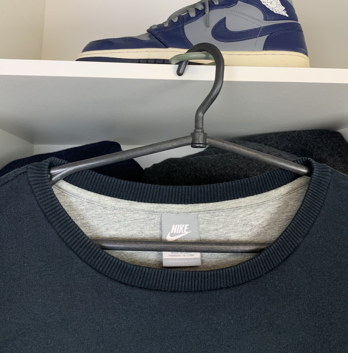 Nike × Vintage Vintage Nike Big Logo Sweatshirt Size US XL / EU 56 / 4 - 4 Thumbnail