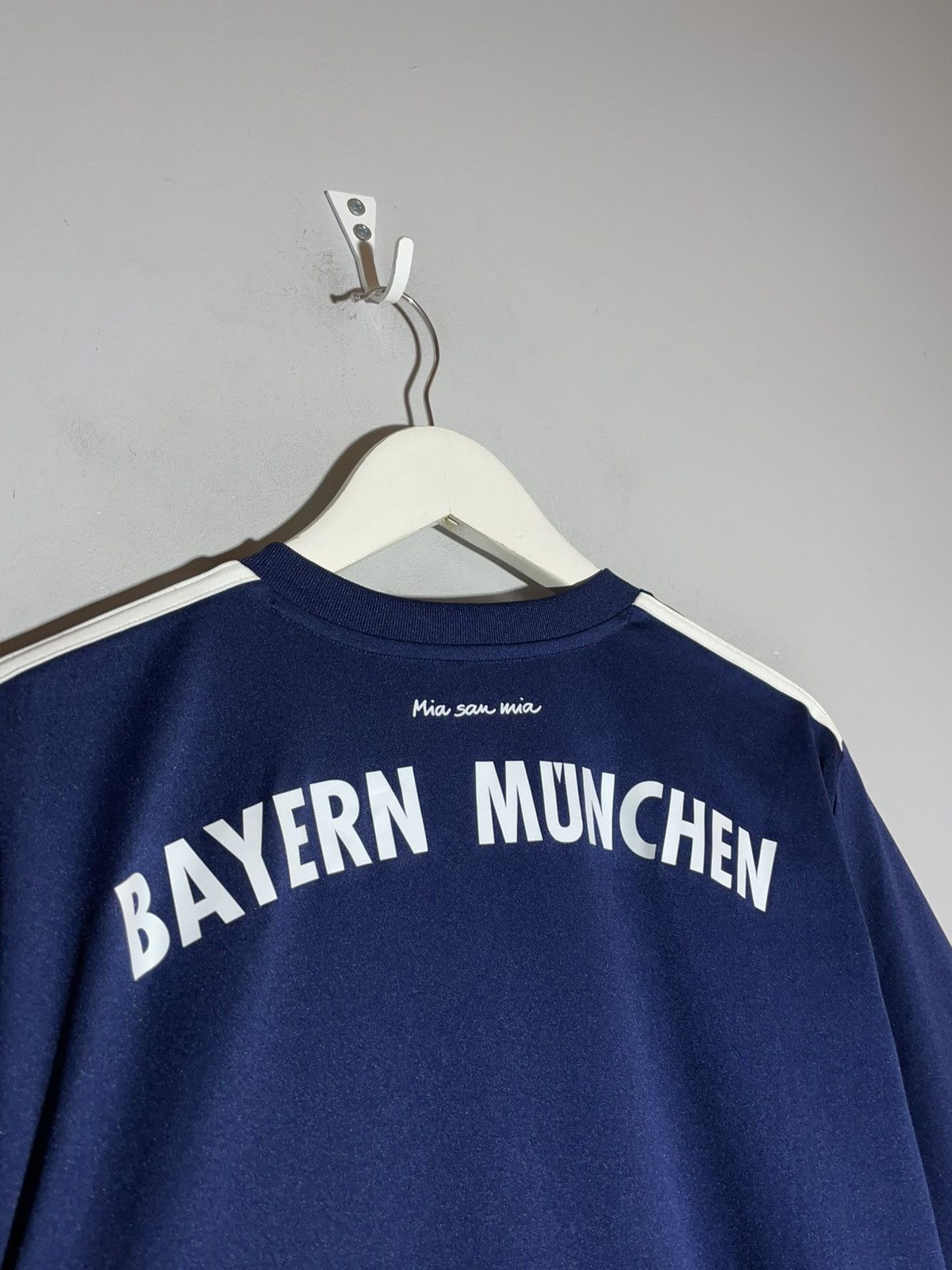 Adidas Bayern Munchen Adidas 2017/18 Away Football Shirt Size US XL / EU 56 / 4 - 8 Thumbnail