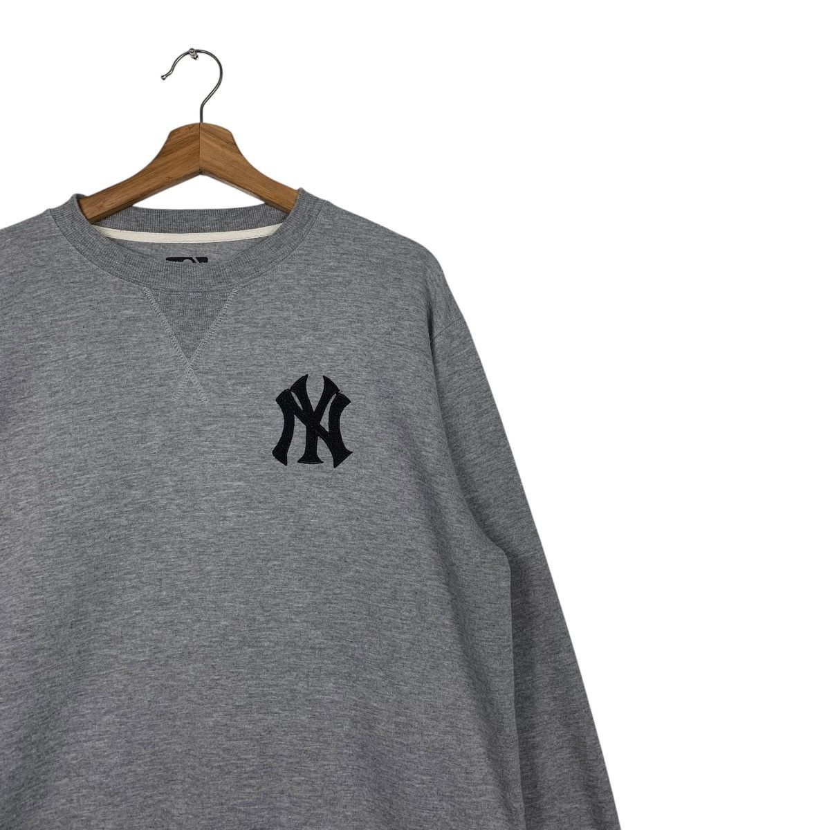 MLB MLB New York Yankees Crewneck Sweatshirt Size US L / EU 52-54 / 3 - 5 Thumbnail