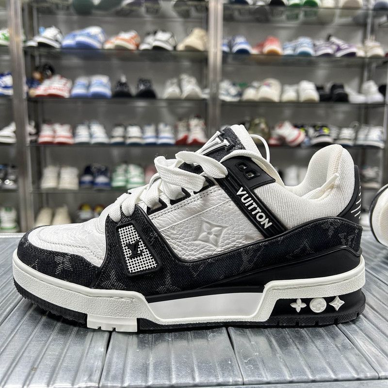 Louis Vuitton Louis Vuitton Trainer Black and White Casual Sneakers - Size US 8 / EU 41 - 7 Thumbnail