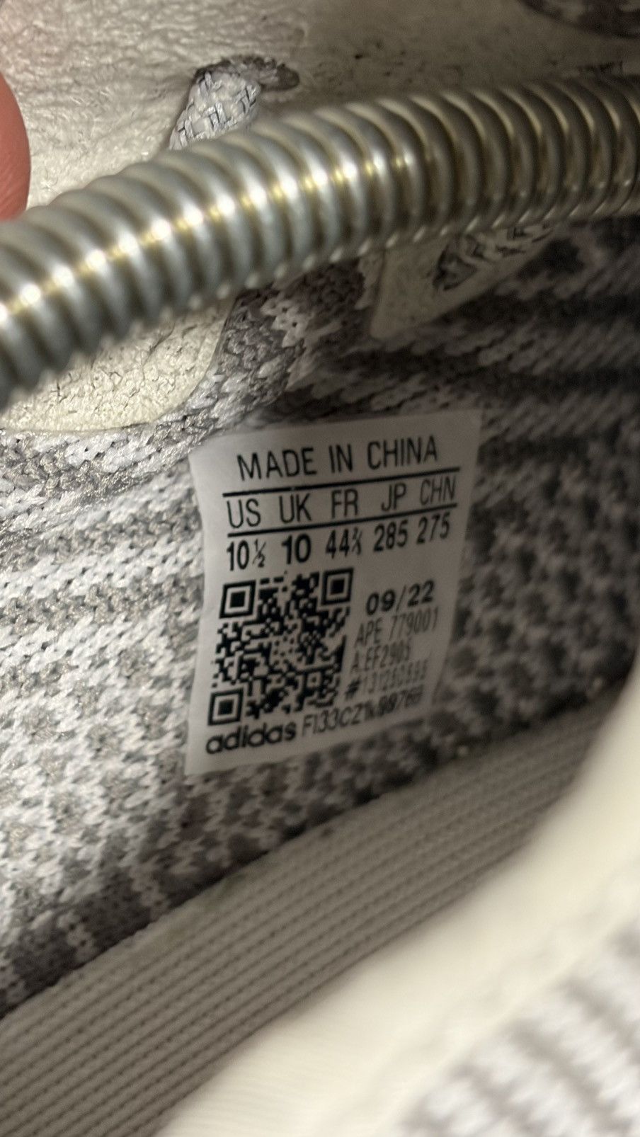 Yeezy Yeezy 350 v2 Static Size US 10.5 / EU 43-44 - 7 Thumbnail