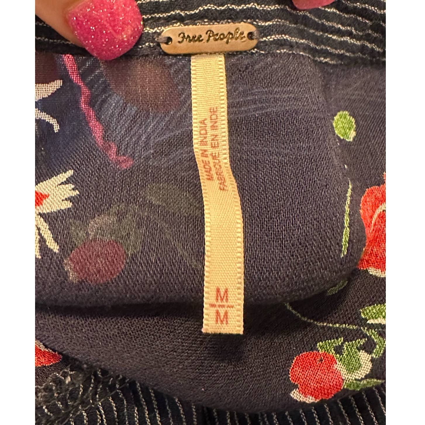 Free People Free People Blue Hearts and Colors Tunic Blouse size M Size M / US 6-8 / IT 42-44 - 3 Thumbnail