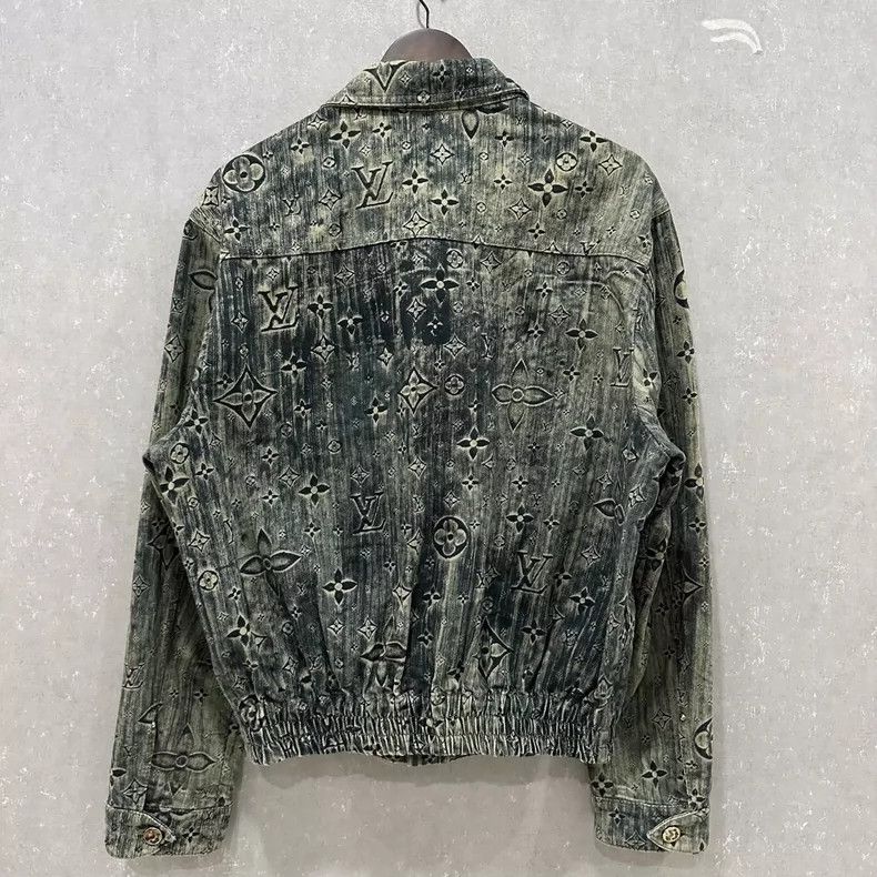 Louis Vuitton Louis Vuitton Old tie-dye presbyopic full logo denim jacket Size US M / EU 48-50 / 2 - 2 Thumbnail