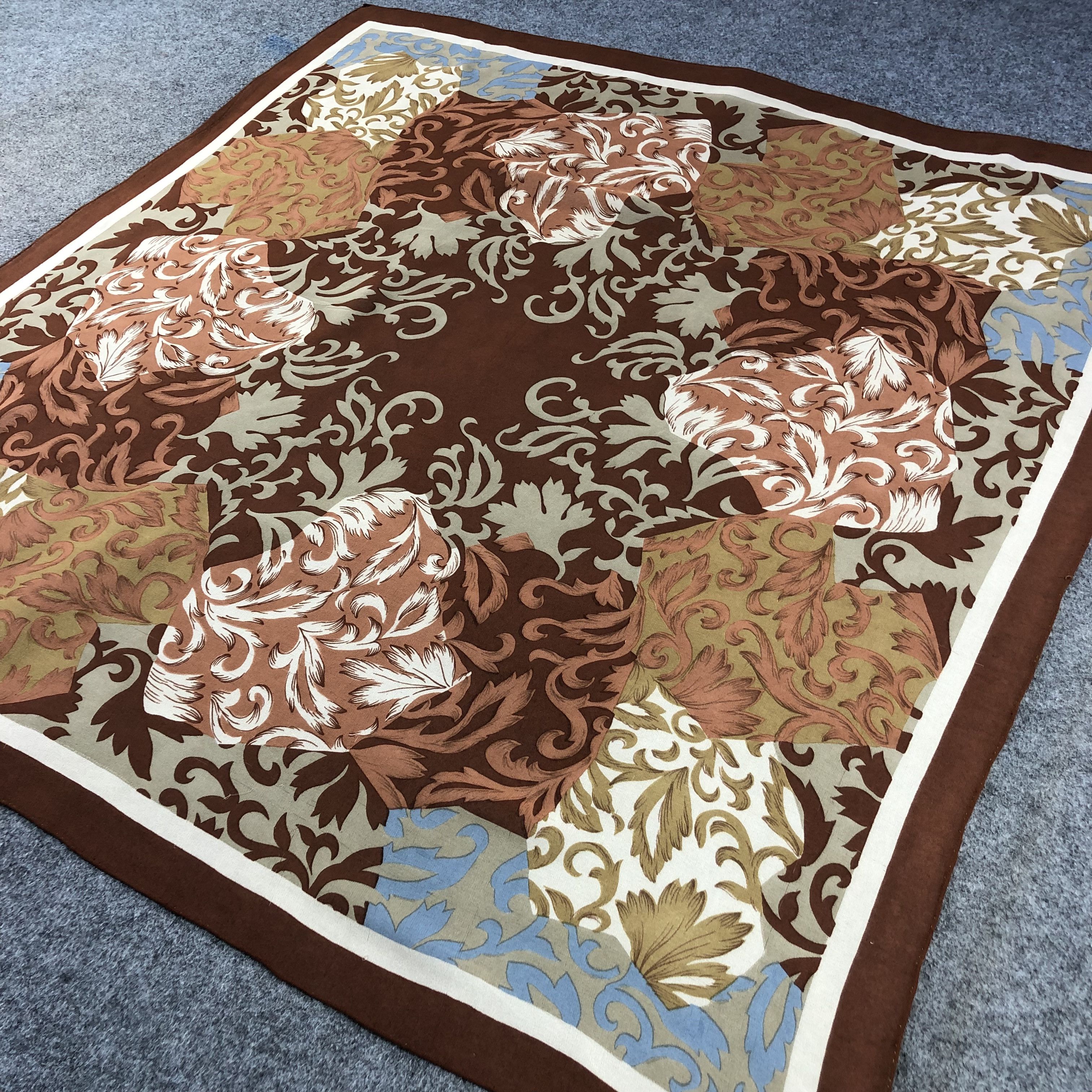 Japanese Brand Luxury Baroque Hand Rolled Silk Scarf M879 Size ONE SIZE - 2 Thumbnail