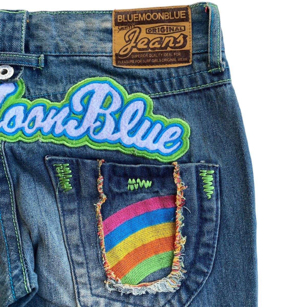 Japanese Brand Rare Y2K Japanese Brand Blue Moon Blue Embroidery Jeans Size US 30 / EU 46 - 4 Thumbnail