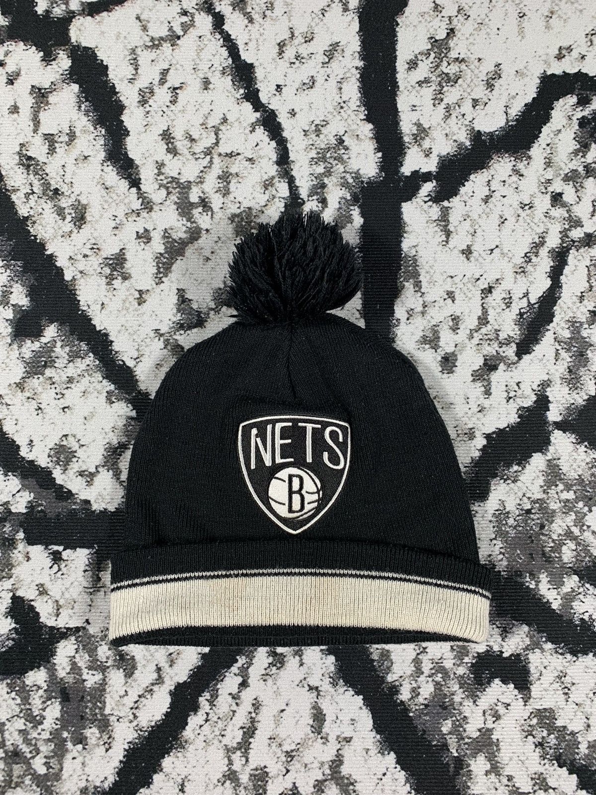 Mitchell & Ness × Vintage Mitchell & Ness New Jersey Nets Beanie Hat Size ONE SIZE - 1 Thumbnail