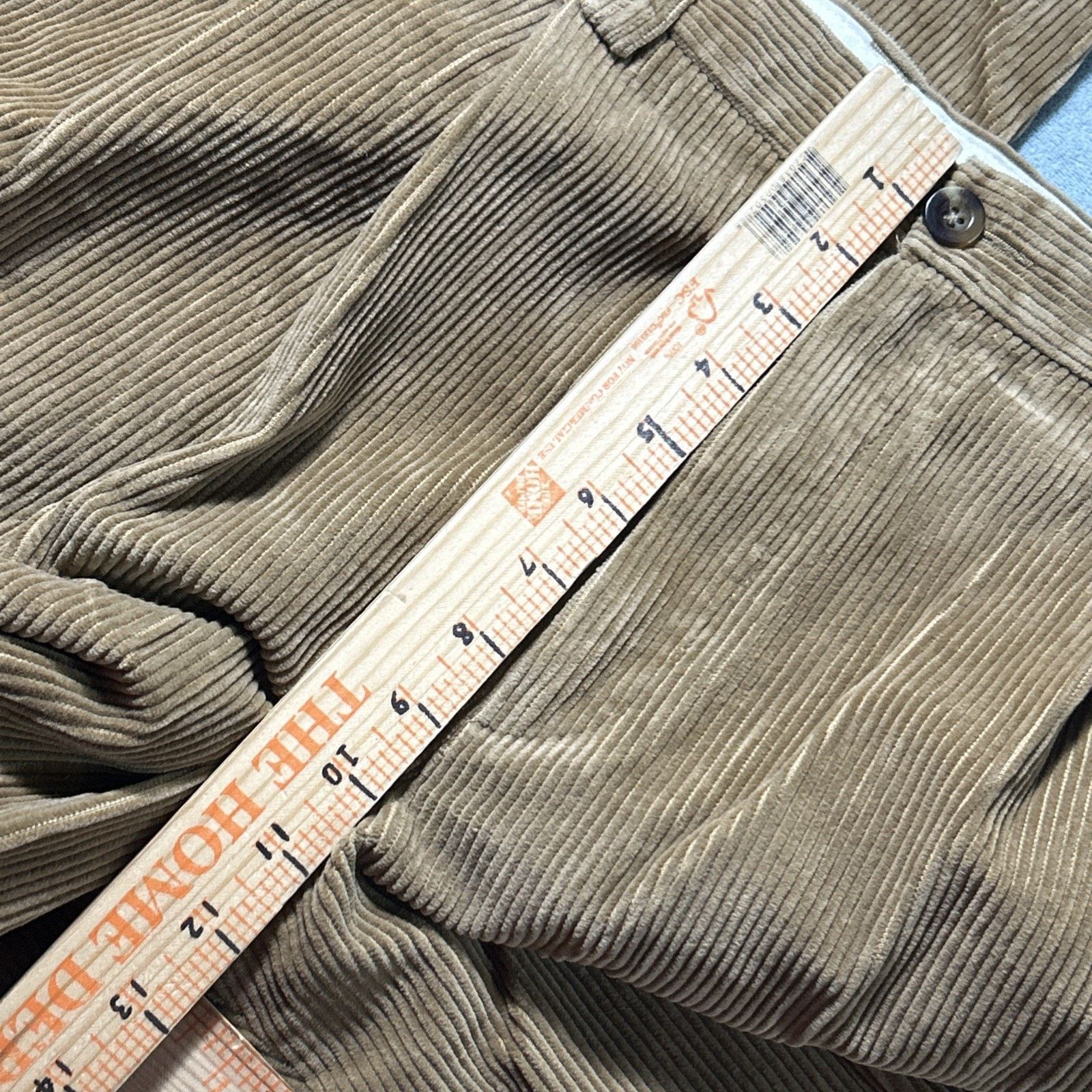 L.L. Bean LL Bean Corduroy Beyond Baggy Corduroy Pants Mens 38x29 Size US 38 / EU 54 - 16 Thumbnail