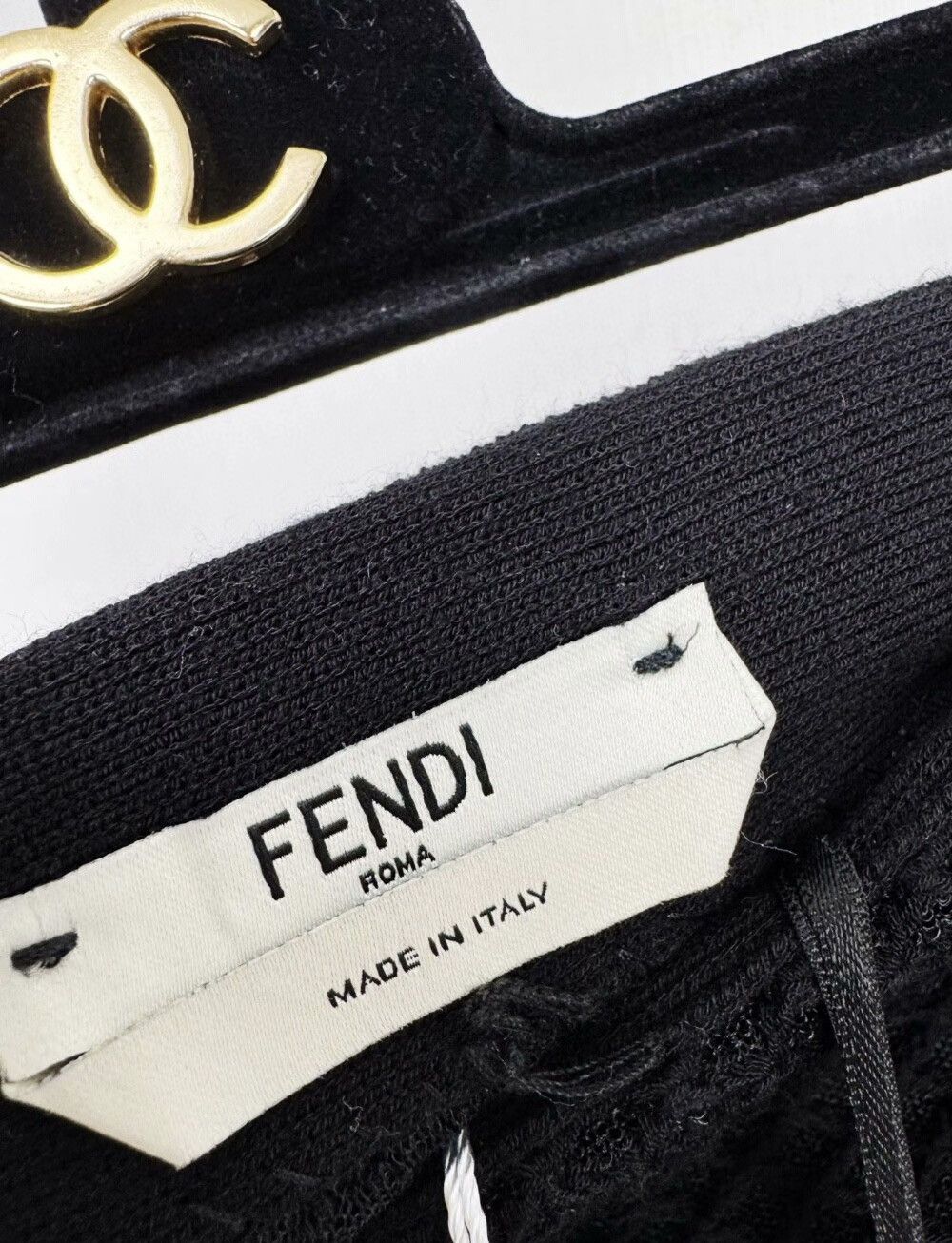 Fendi Fendi brand new semi-skirt Size 26" / US 2 / IT 38 - 3 Thumbnail