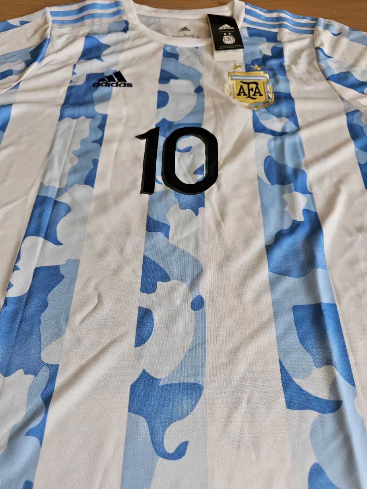 Other 2020 Argentina 10 Messi Jersey L Size US L / EU 52-54 / 3 - 3 Thumbnail