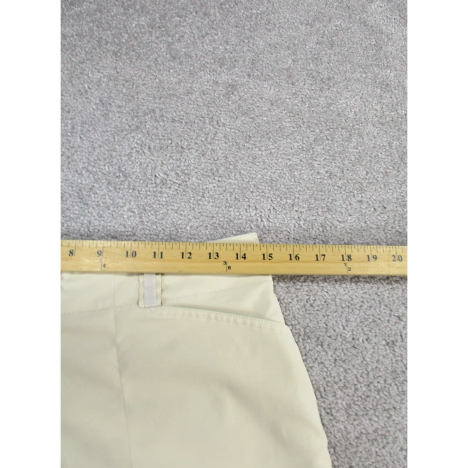 Nike VINTAGE Nike Golf Skort Womens 4 Dri Fit Beige A Line Size 27" / US 4 / IT 40 - 7 Thumbnail