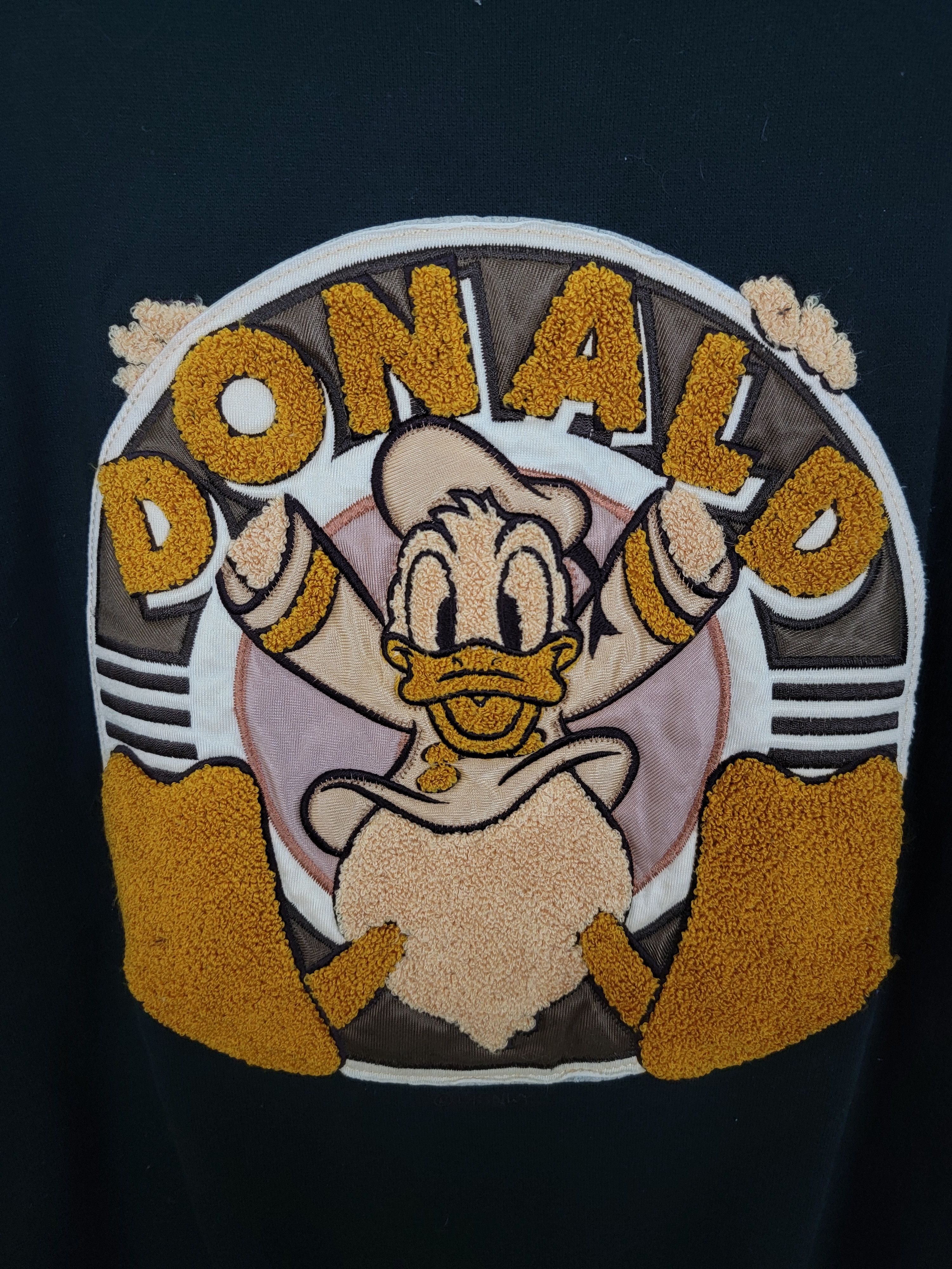 Disney × Japanese Brand × Vintage Vintage Disney Donald Duck Carpet Logo Size US L / EU 52-54 / 3 - 3 Thumbnail