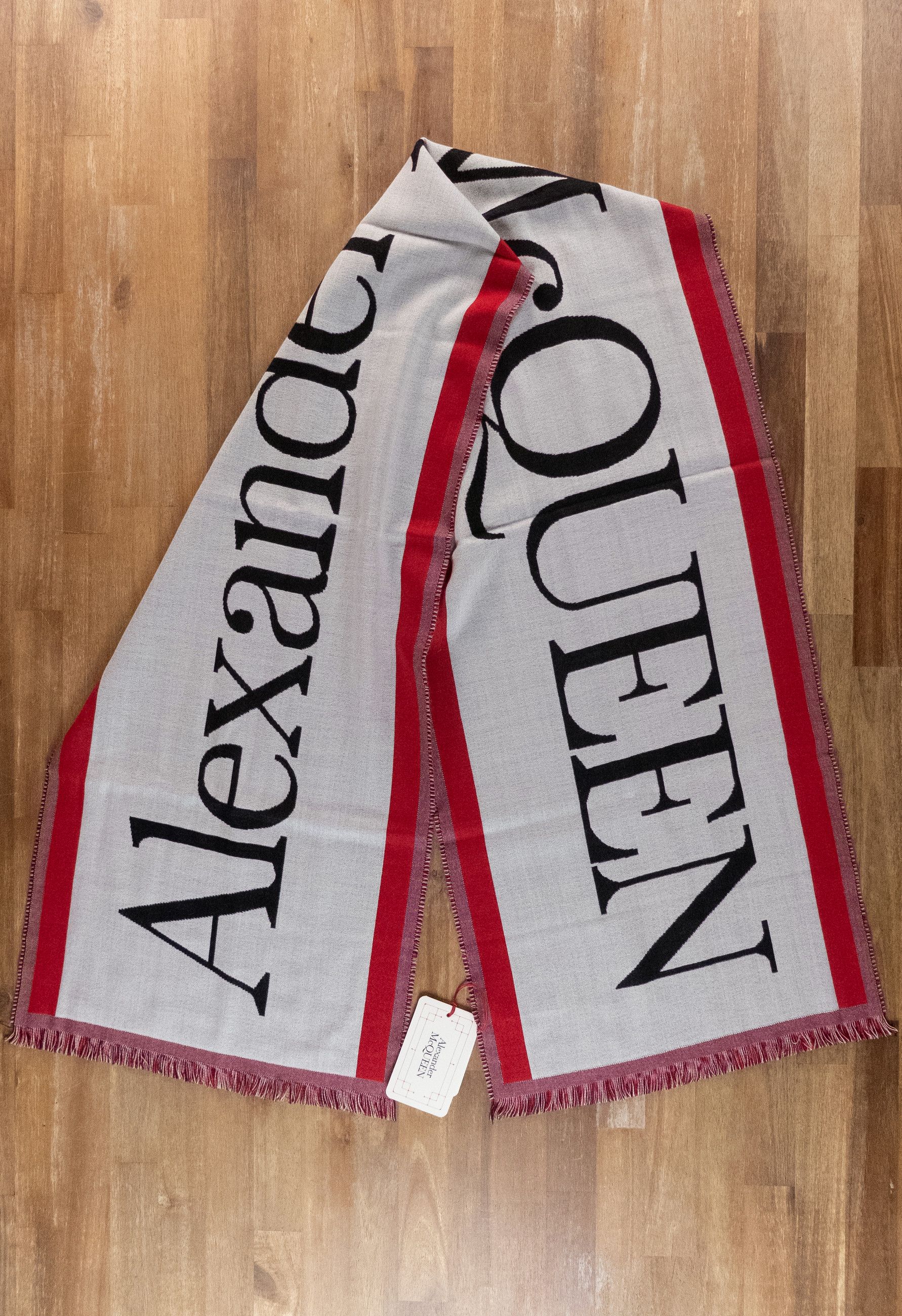Alexander McQueen ALEXANDER MCQUEEN Selvedge gray red logo wool scarf q Size ONE SIZE - 1 Thumbnail