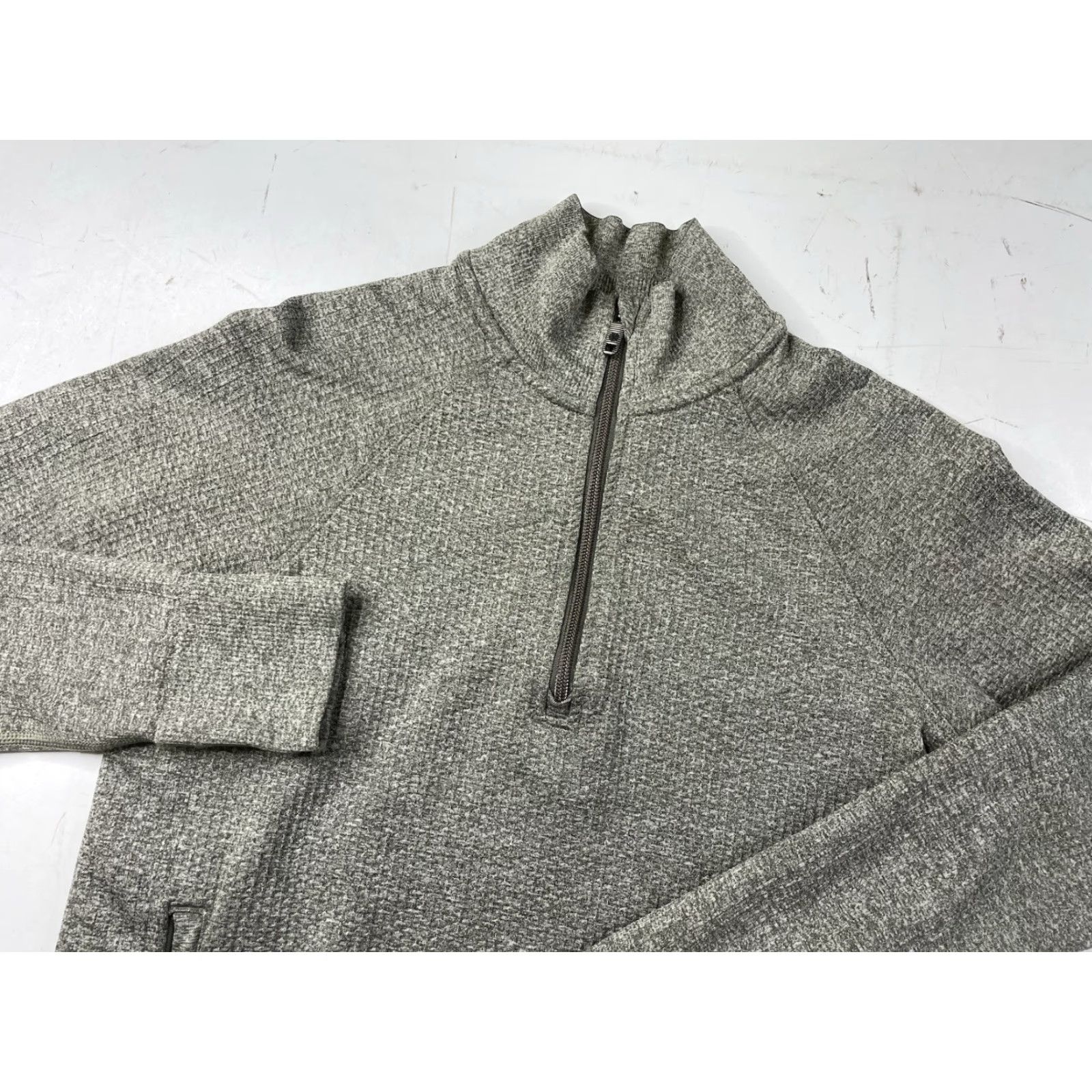 Lululemon Lululemon Pullover Womens 6 Gray 1/4 Zip Mock Neck Athleisure Gym & Training Running Yoga Outdoor Logo Sports Pullover Ladies Size M / US 6-8 / IT 42-44 - 2 Thumbnail