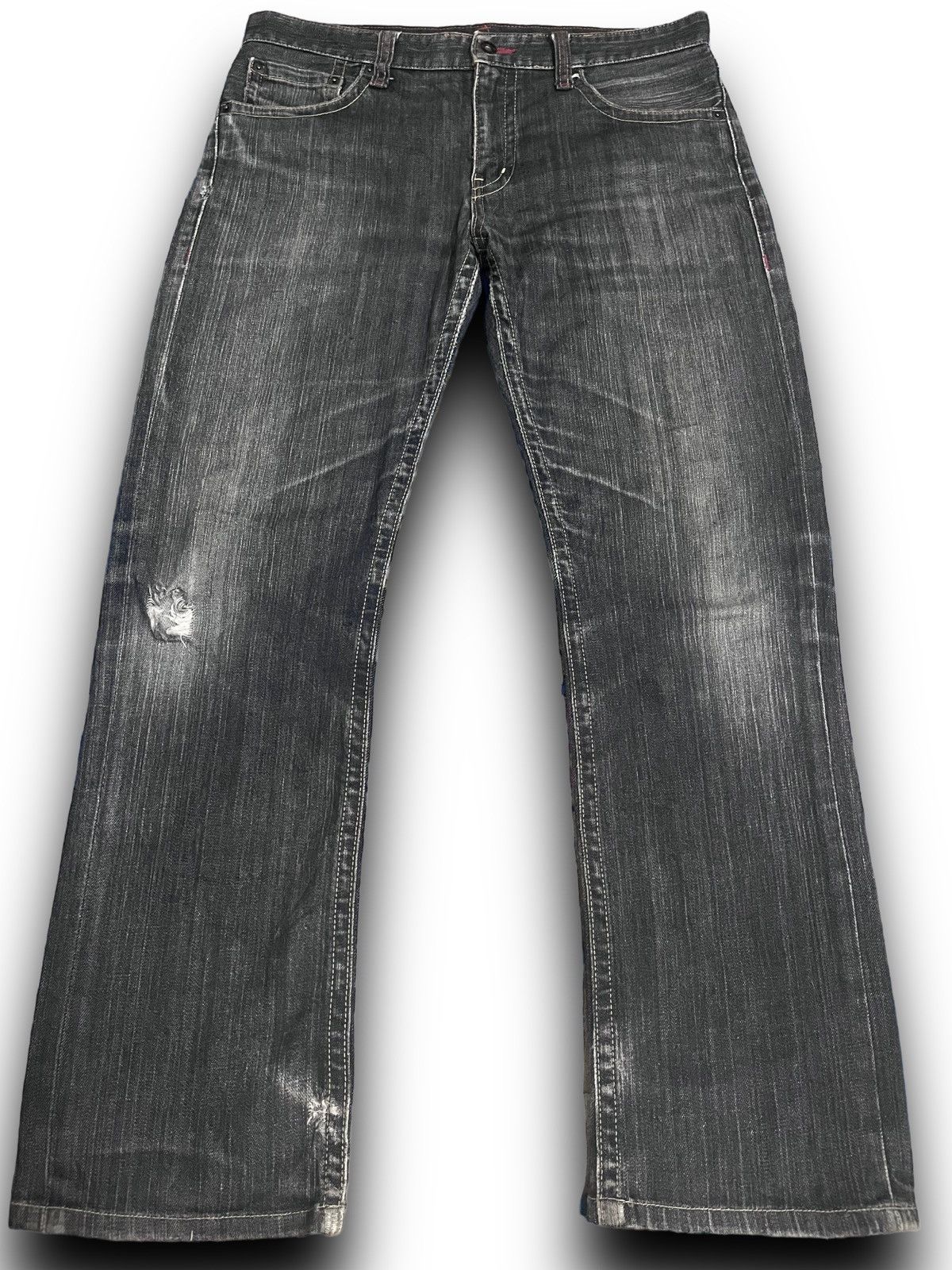 Beauty Beast × Jun Takahashi × Uniqlo Vintage Premium Uniqlo Distressed Style Jeans Size US 33 - 1 Thumbnail