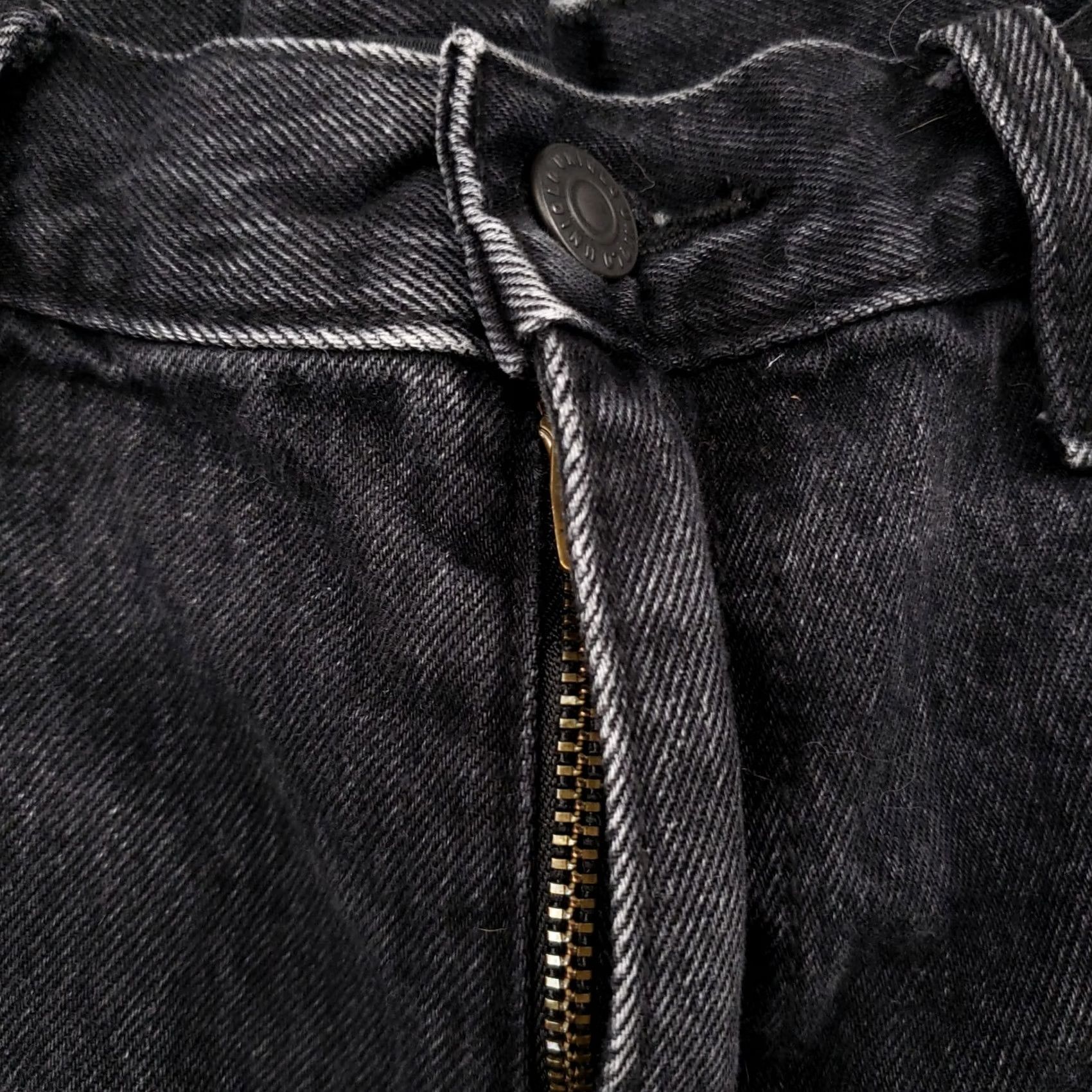 Uniqlo Uniqlo Shorts Women Black High Rise Cut Off Denim Hot Pants 28 Size 28" / US 6 / IT 42 - 6 Thumbnail