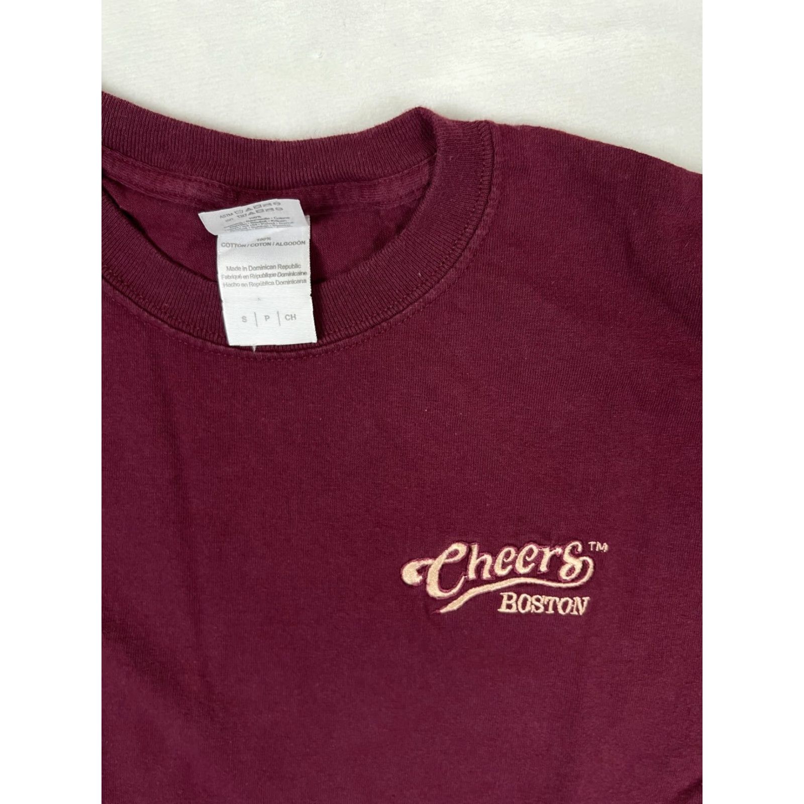 Gildan VINTAGE Cheers Boston T-Shirt Mens Small Red TV Show Bar Size US S / EU 44-46 / 1 - 3 Thumbnail