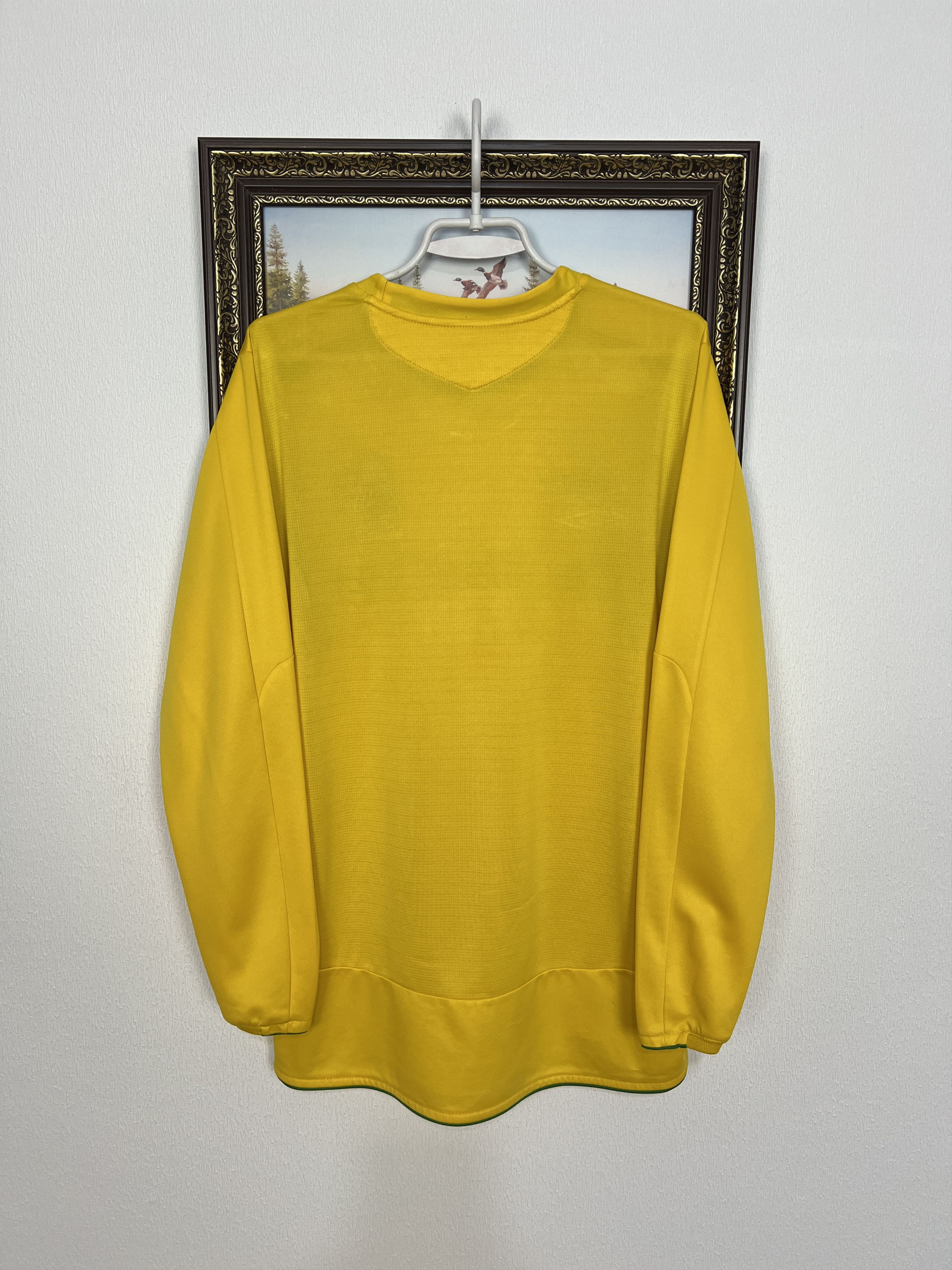 Umbro Nottingham Forest football shirt Soccer Long Sleeve Jersey Size US L / EU 52-54 / 3 - 10 Thumbnail