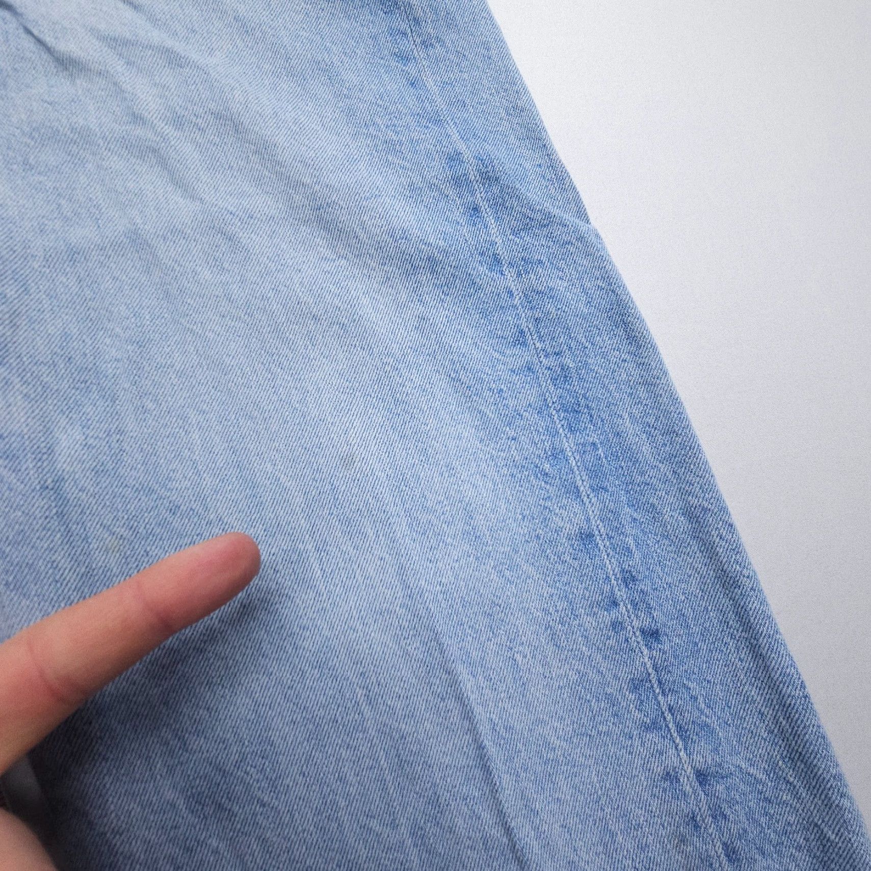 American Eagle Outfitters American Eagle Outfitters Baggy Jeans Size 0 Blue Rigid Cotton Denim High Rise Straight Women Size 25" / US 0 / IT 36 - 3 Thumbnail