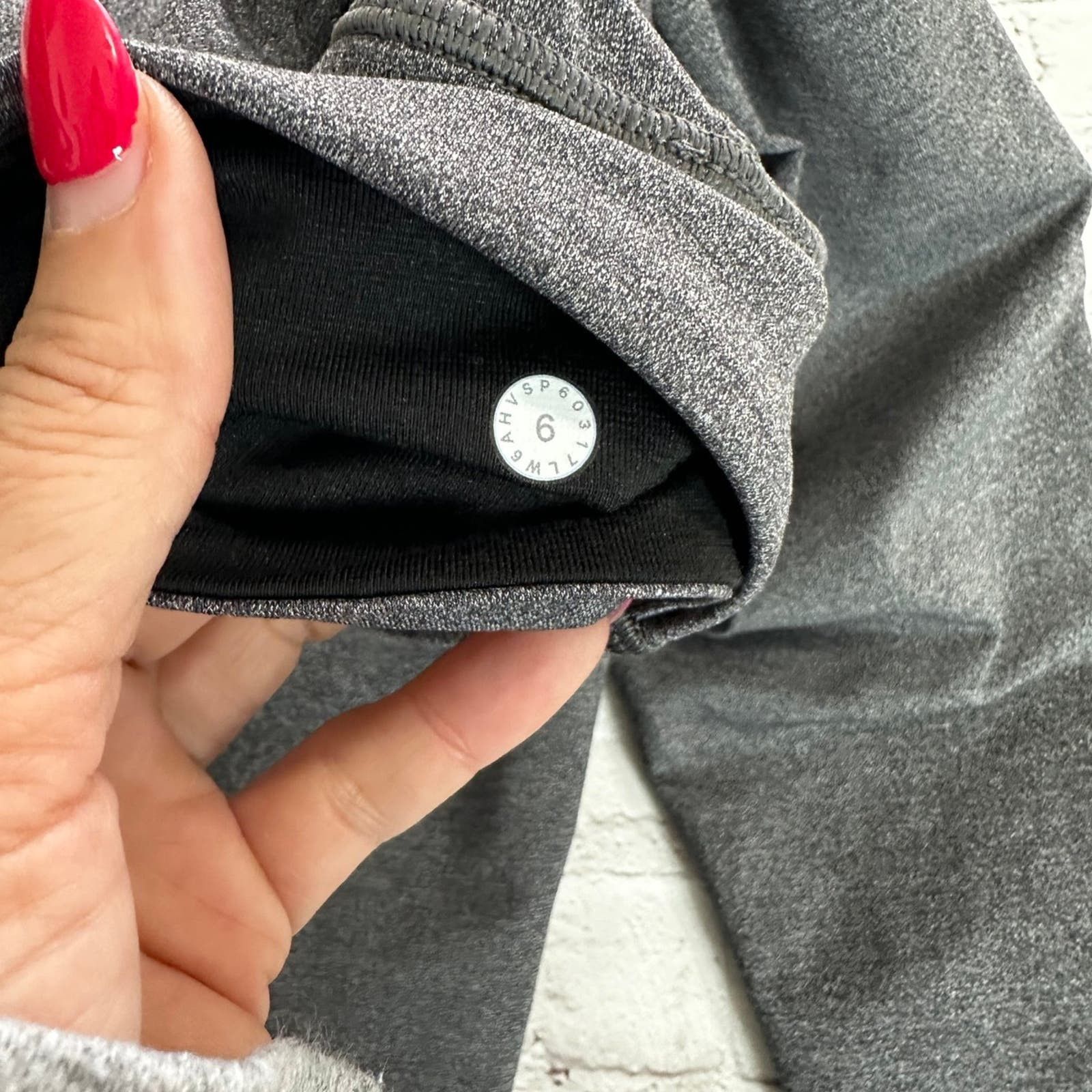 Lululemon lululemon leggings size 6 Size 28" / US 6 / IT 42 - 6 Thumbnail