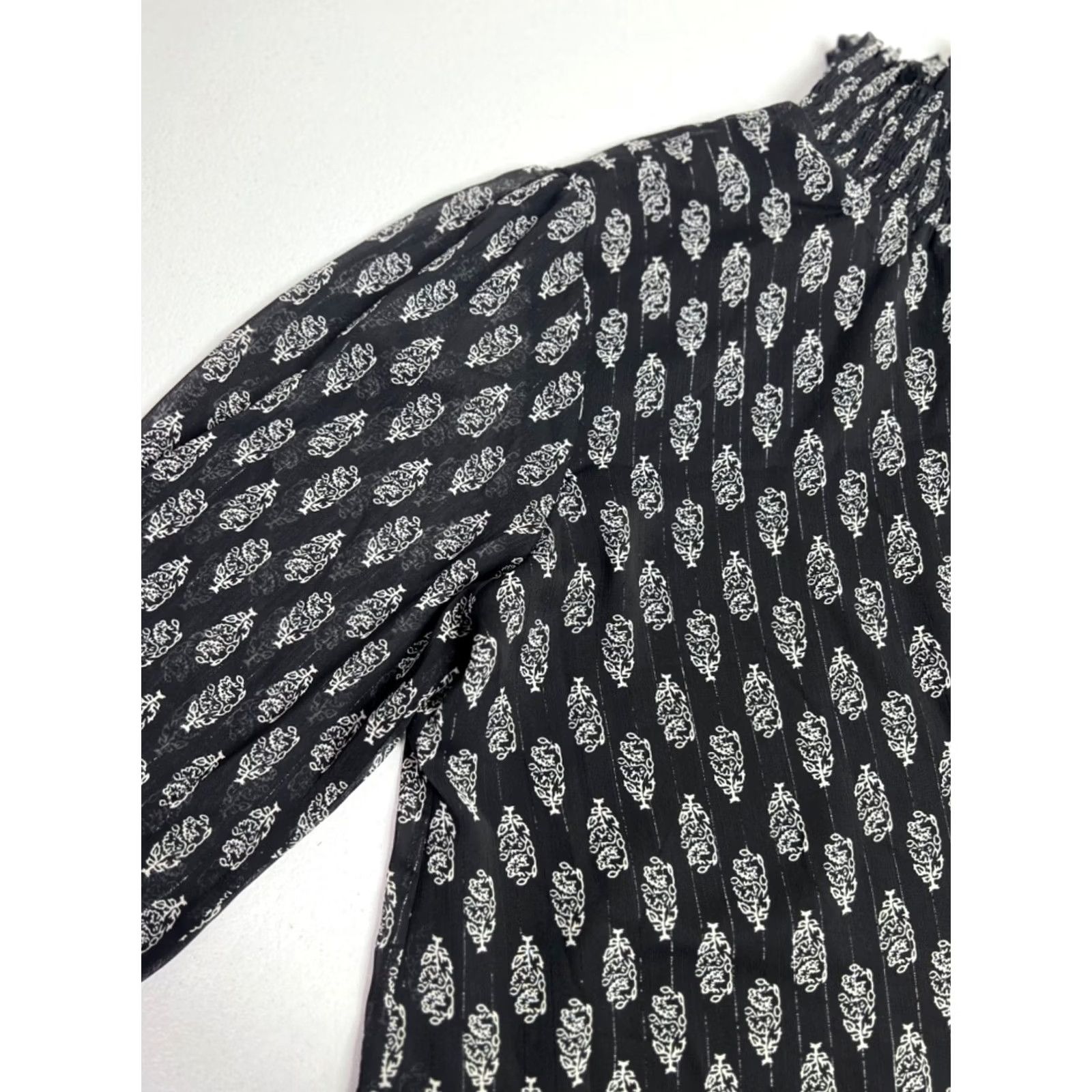 Vintage NY Collection Floral Smocked Mock Neck Top Womens XL Black White Metallic Office Size XL / US 12-14 / IT 48-50 - 5 Thumbnail