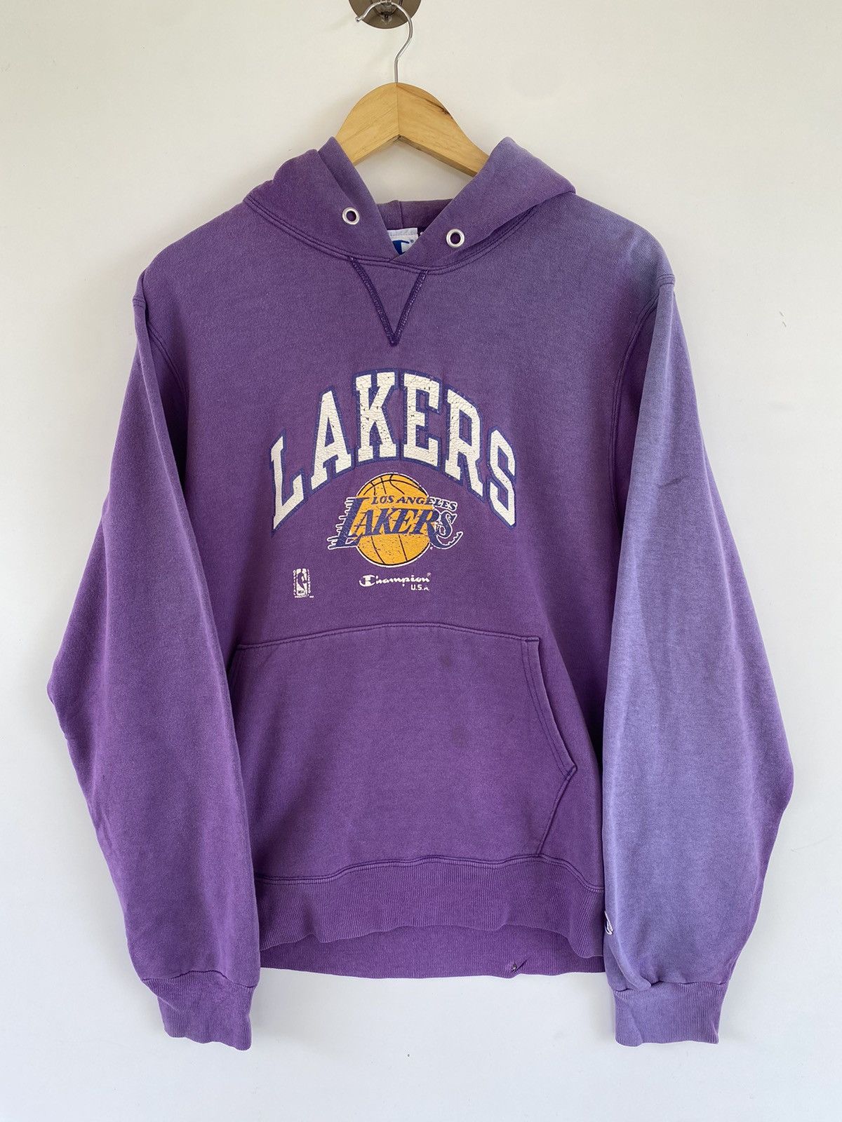 Champion × NBA × Vintage ✅️Vtg Champion Lakers Faded Hoodie Pullover Size US L / EU 52-54 / 3 - 1 Thumbnail