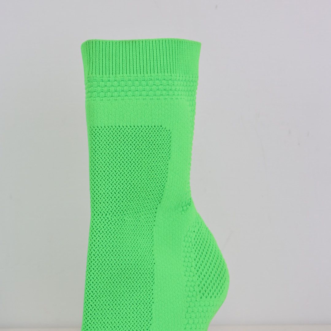 Balenciaga o1rshd1 Textured Recycled Knit Logo Boots in Fluo Green Size US 9 / IT 39 - 3 Thumbnail