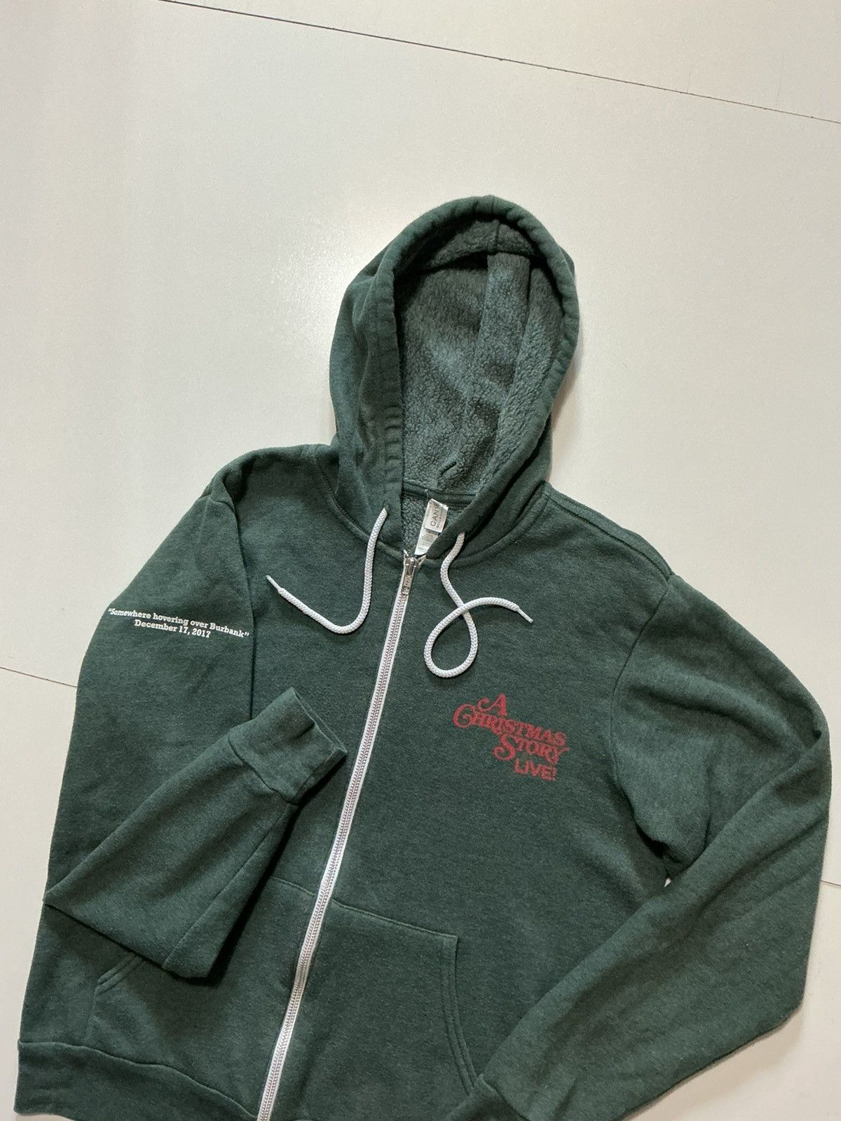 Other A Christmas Story Live! 2017 Musical Comedy Zip Hoodie Size US S / EU 44-46 / 1 - 4 Thumbnail