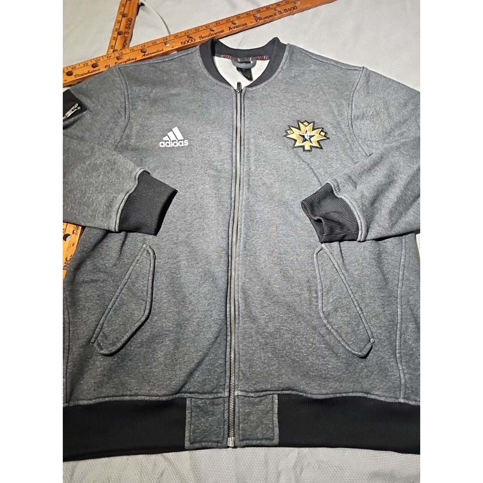 Adidas VINTAGE Adidas Jacket Mens 2XL Gray Basketball All-Star Warm Up Full Zip Shirt Mens XXL Gray NBA Logo Full Zip 2015 Adidas NBA All-Star Warm Up Jacket Size US XXL / EU 58 / 5 - 2 Thumbnail