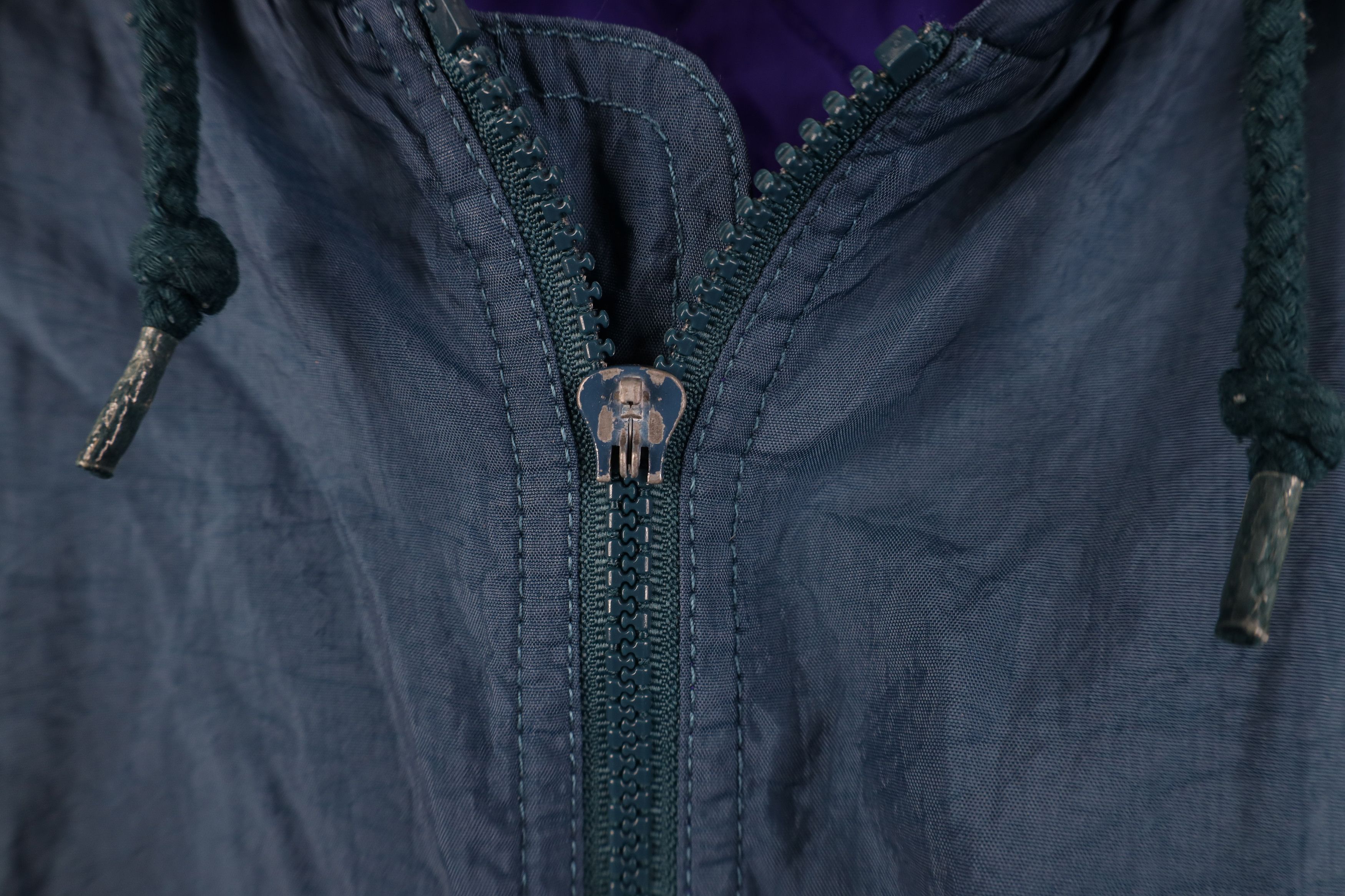 Nike Vintage 90s Nike Travis Scott Mini Swoosh Hooded Jacket Size US L / EU 52-54 / 3 - 5 Thumbnail