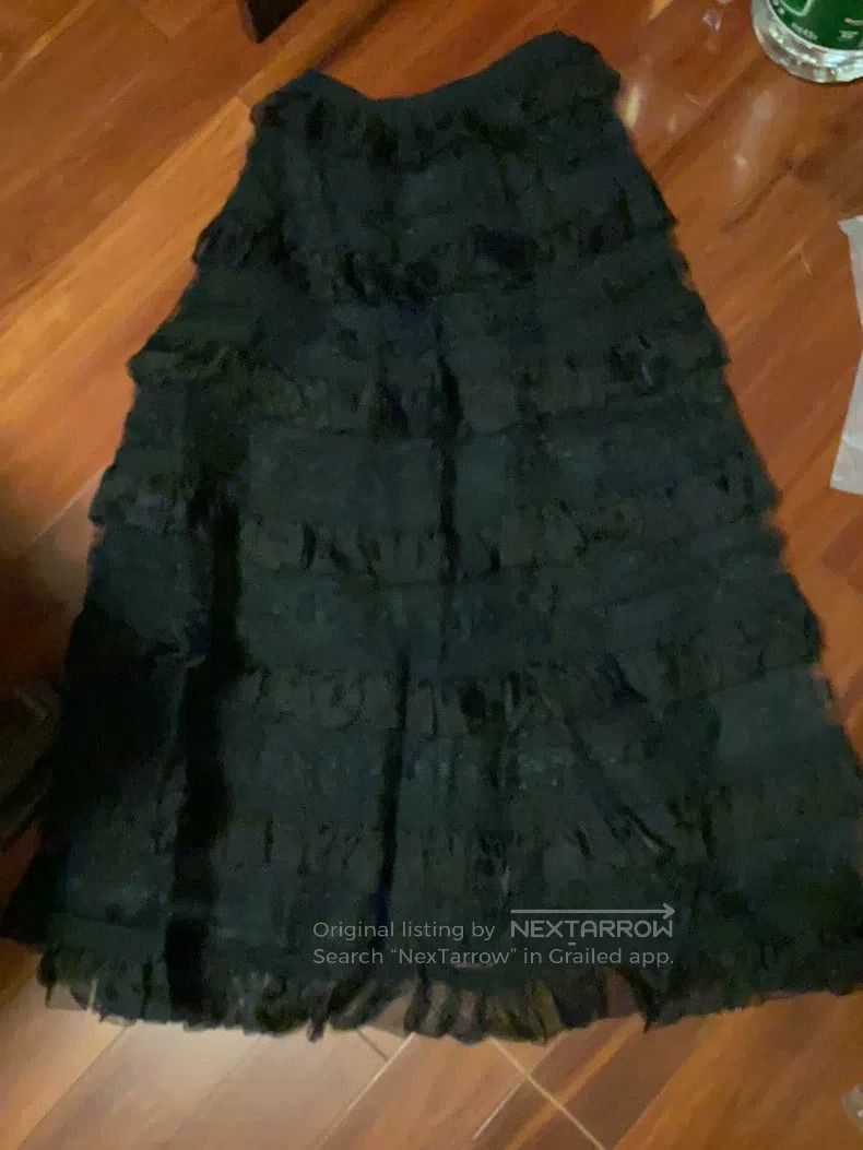 Valentino Valentino Cake skirt Size S / US 4 / IT 40 - 1 Thumbnail
