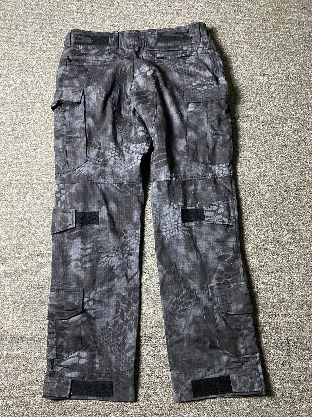 Japanese Brand Emerson Gear Animal Printed Tactical Cargo Pants (160) Size US 35 - 2 Thumbnail