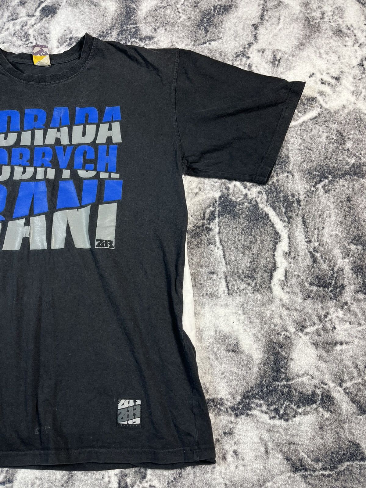 Band Tees Graphic T-Shirt — Handcuffs Back Print Size US XL / EU 56 / 4 - 4 Thumbnail